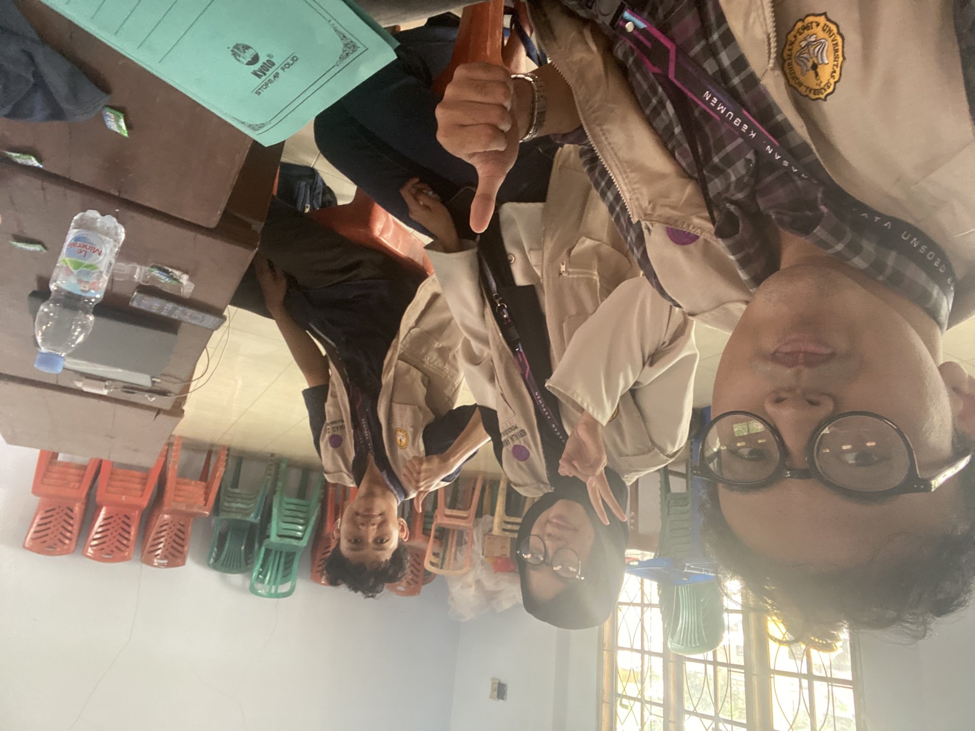 DAY 6 – Piket Pelayanan Desa dan Keterlibatan Sosial di Desa Mangli