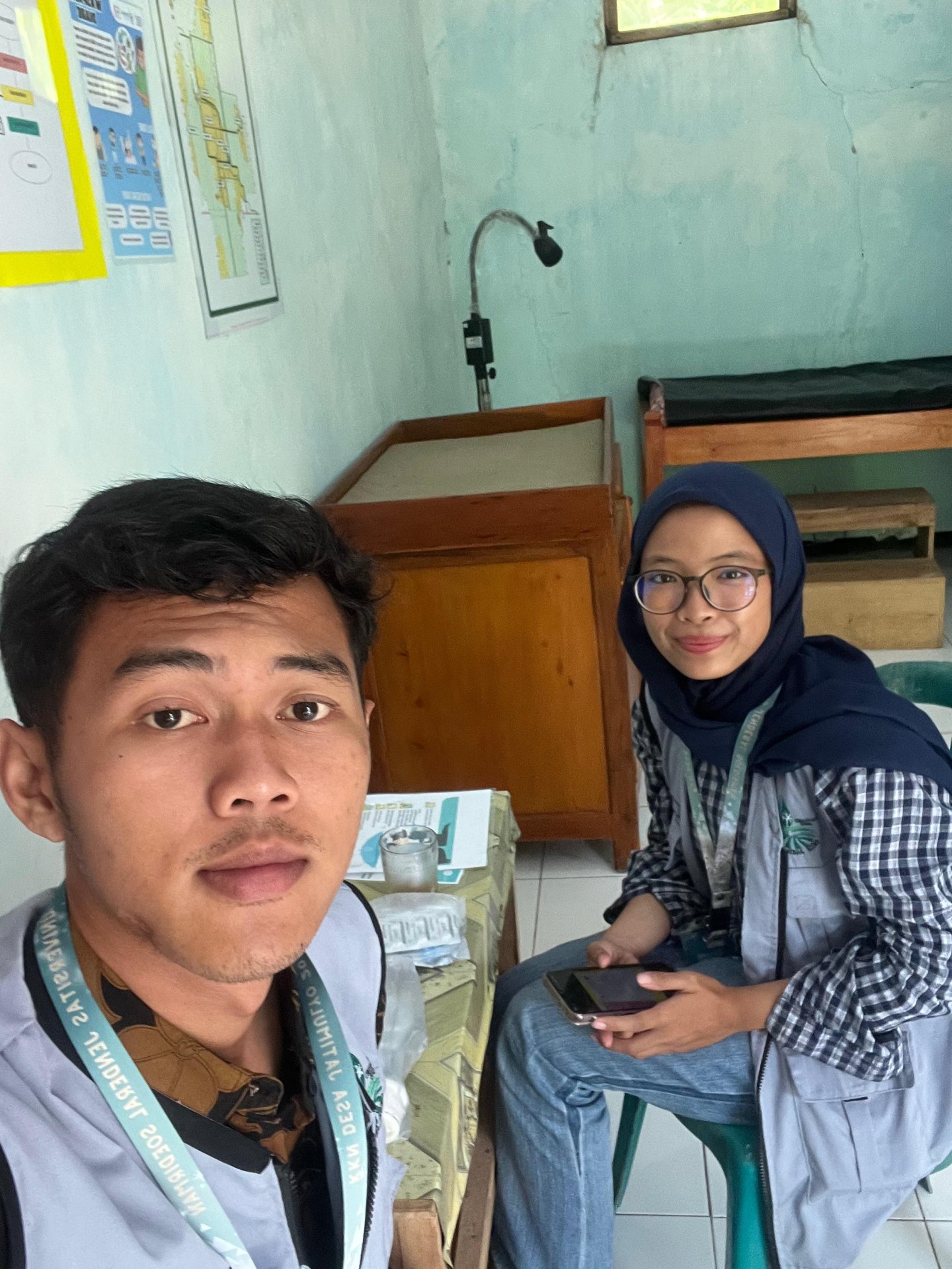 Membantu Kegiatan Puskesmas Keliling