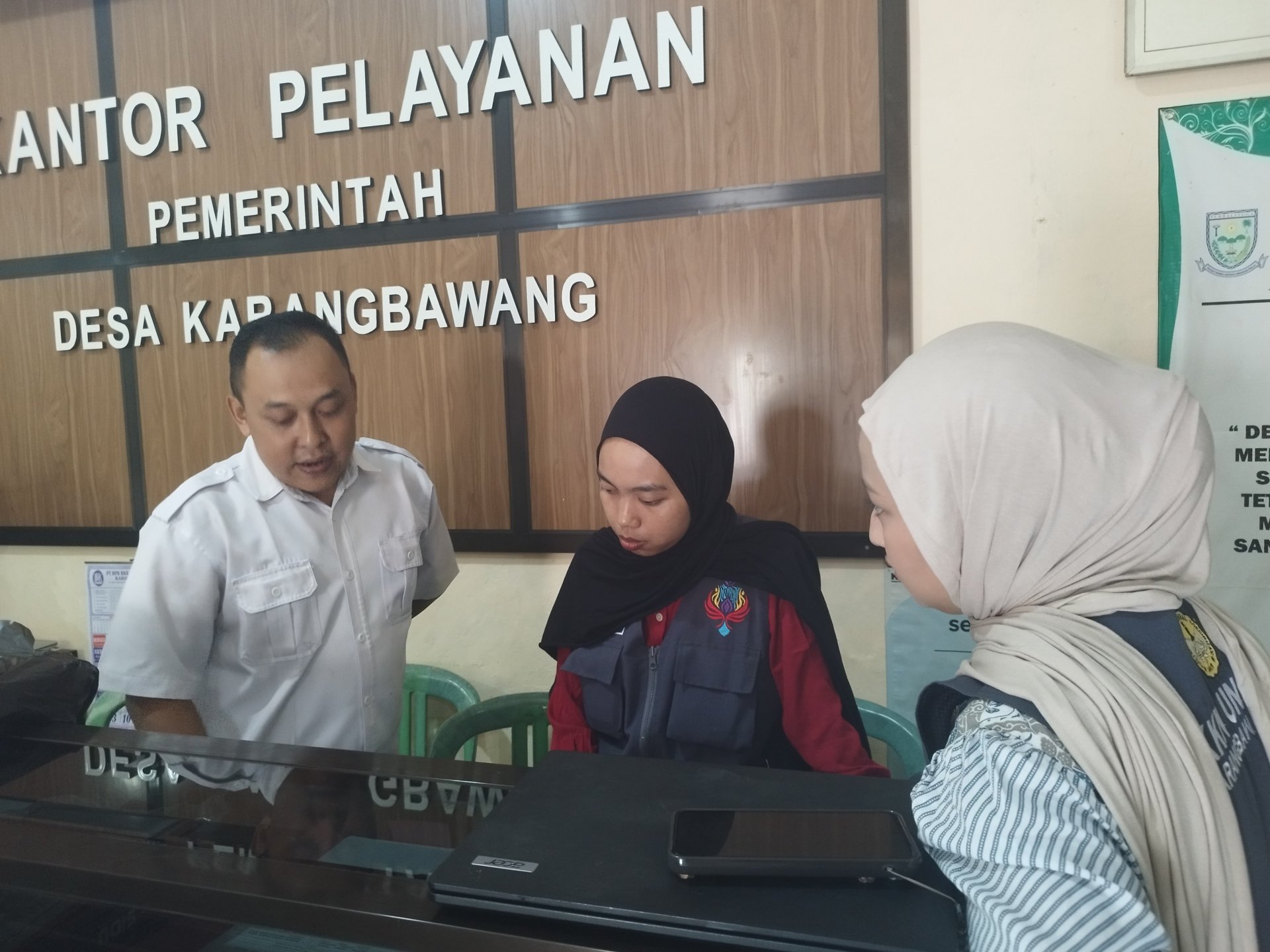 Piket Pelayanan Kantor Desa