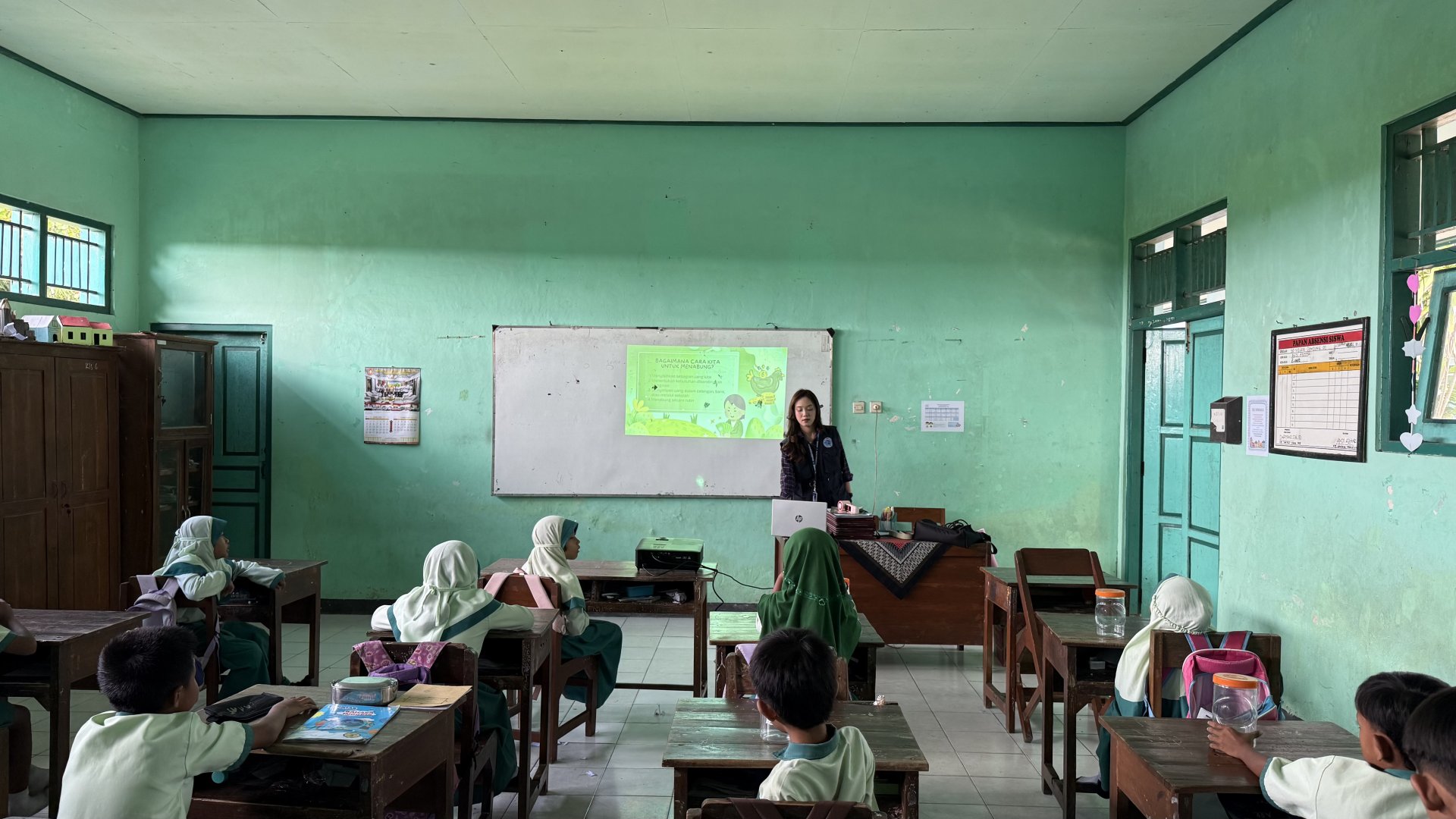 Sosialisasi Gemar Menabung Sejak Dini