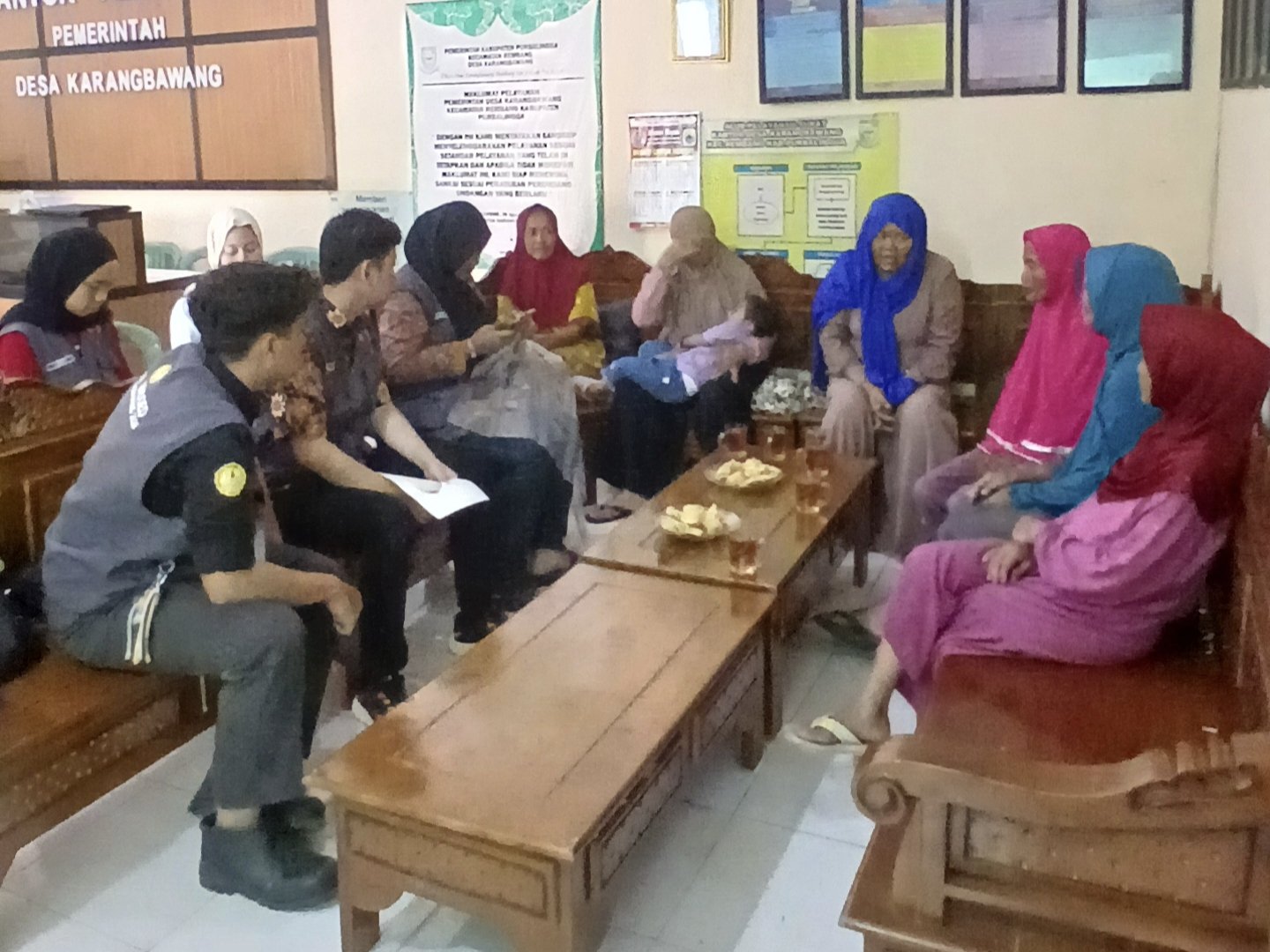 SOSIALISASI PENINGKATAN BRANDING UMKM OPAK DESA KARANGBAWANG