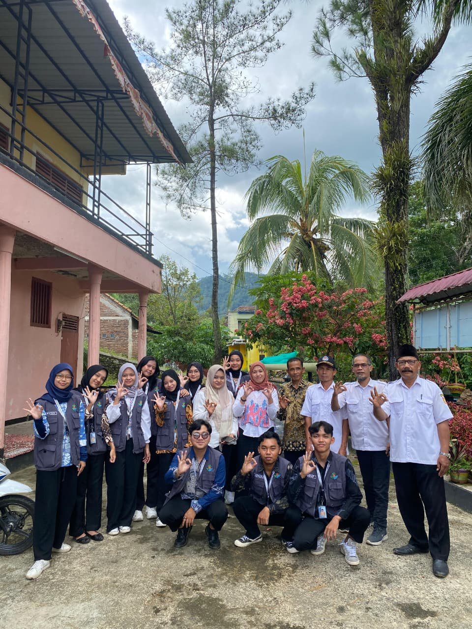 Musyawarah Desa dan Sosialisasi Pembuatan Magot untuk Sampah Organik