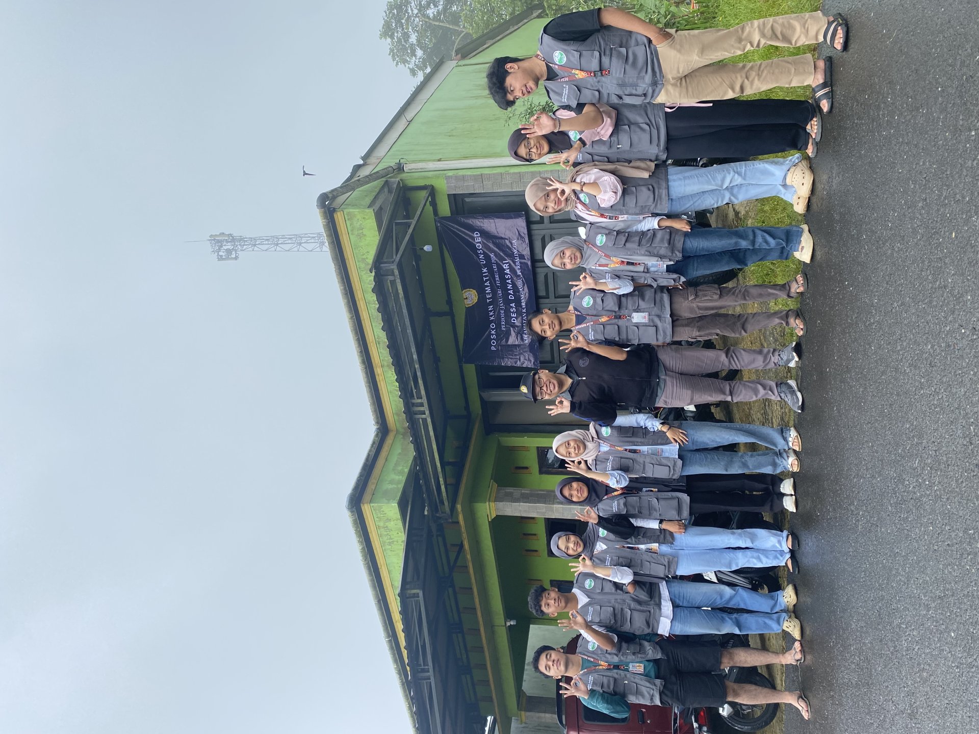 Kunjungan DPL ke posko