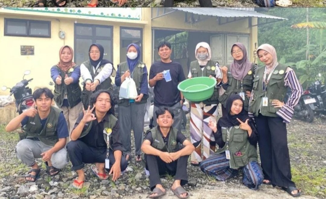 pembuatan pupuk kompos di tps