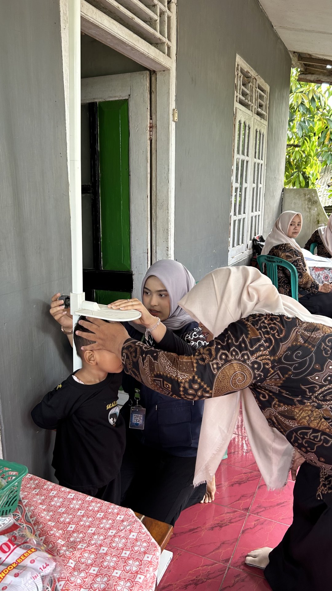 Kegiatan Sosial, Kesehatan, dan Keagamaan Mahasiswa KKN di Desa Bulu Payung