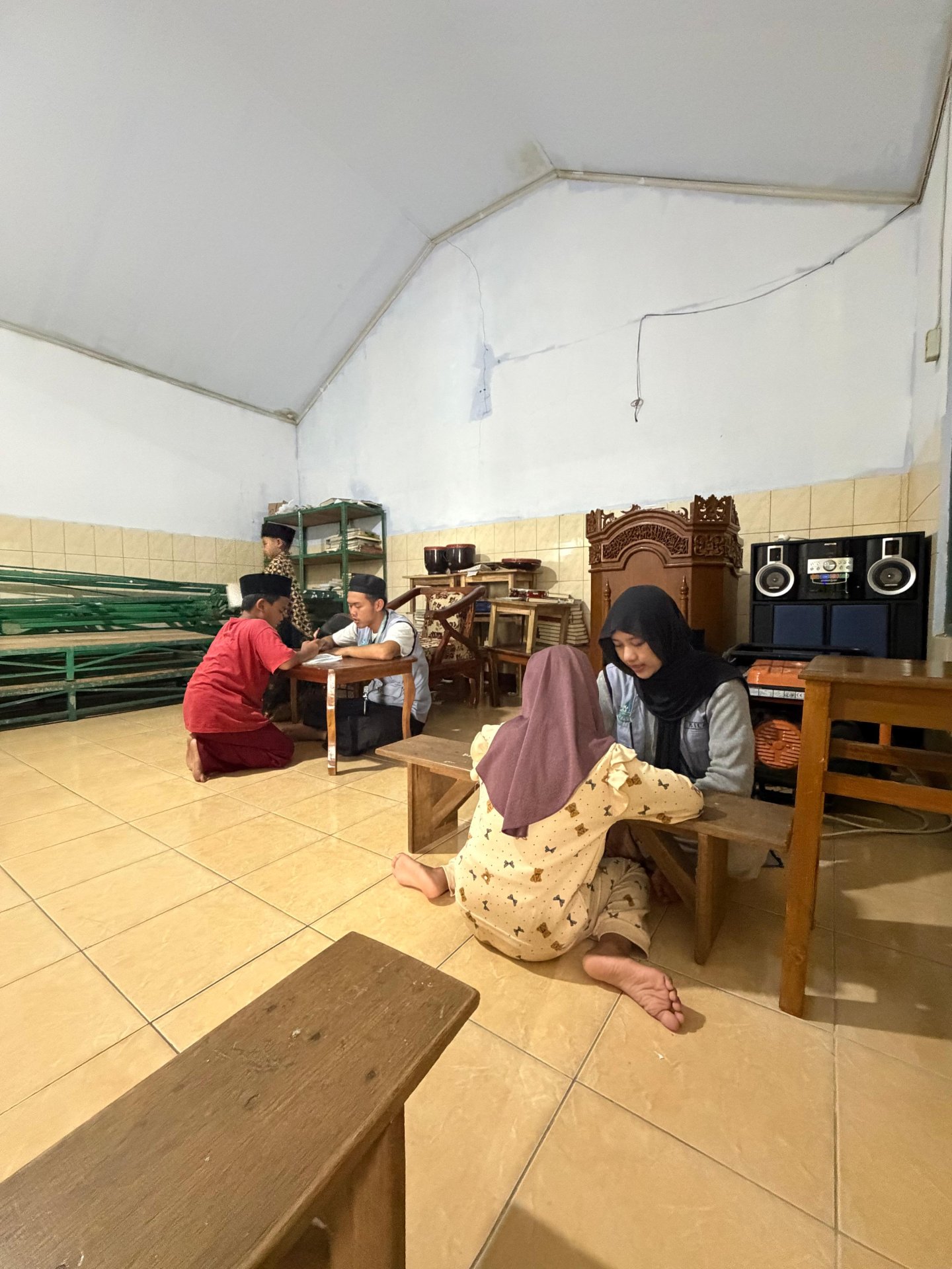 mengajar di tpq masjid jatimulyo