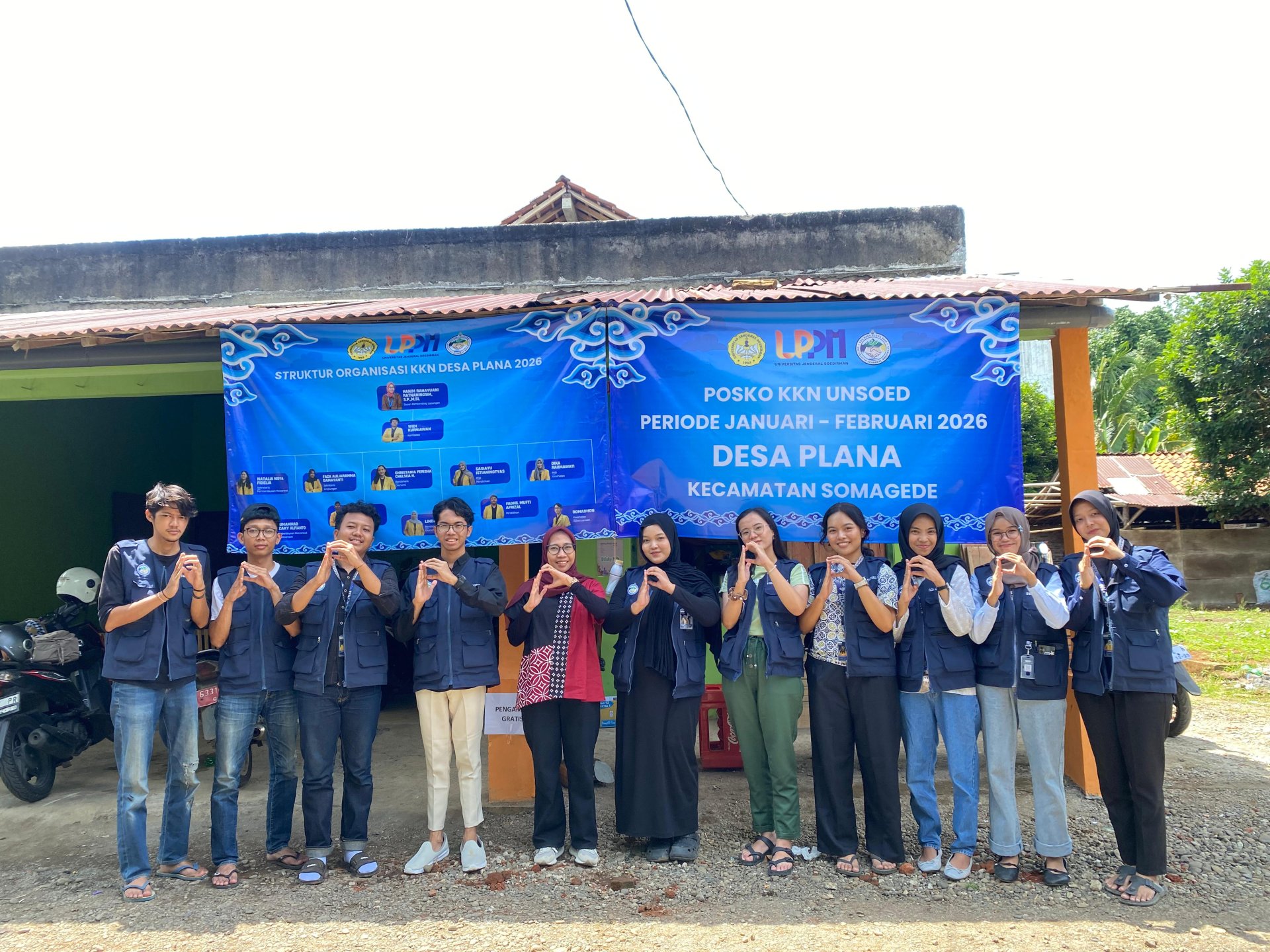 Hari Kedelapan KKN: Pendataan UMKM, Kunjungan oleh DPL, dan Pembersihan Greenhouse