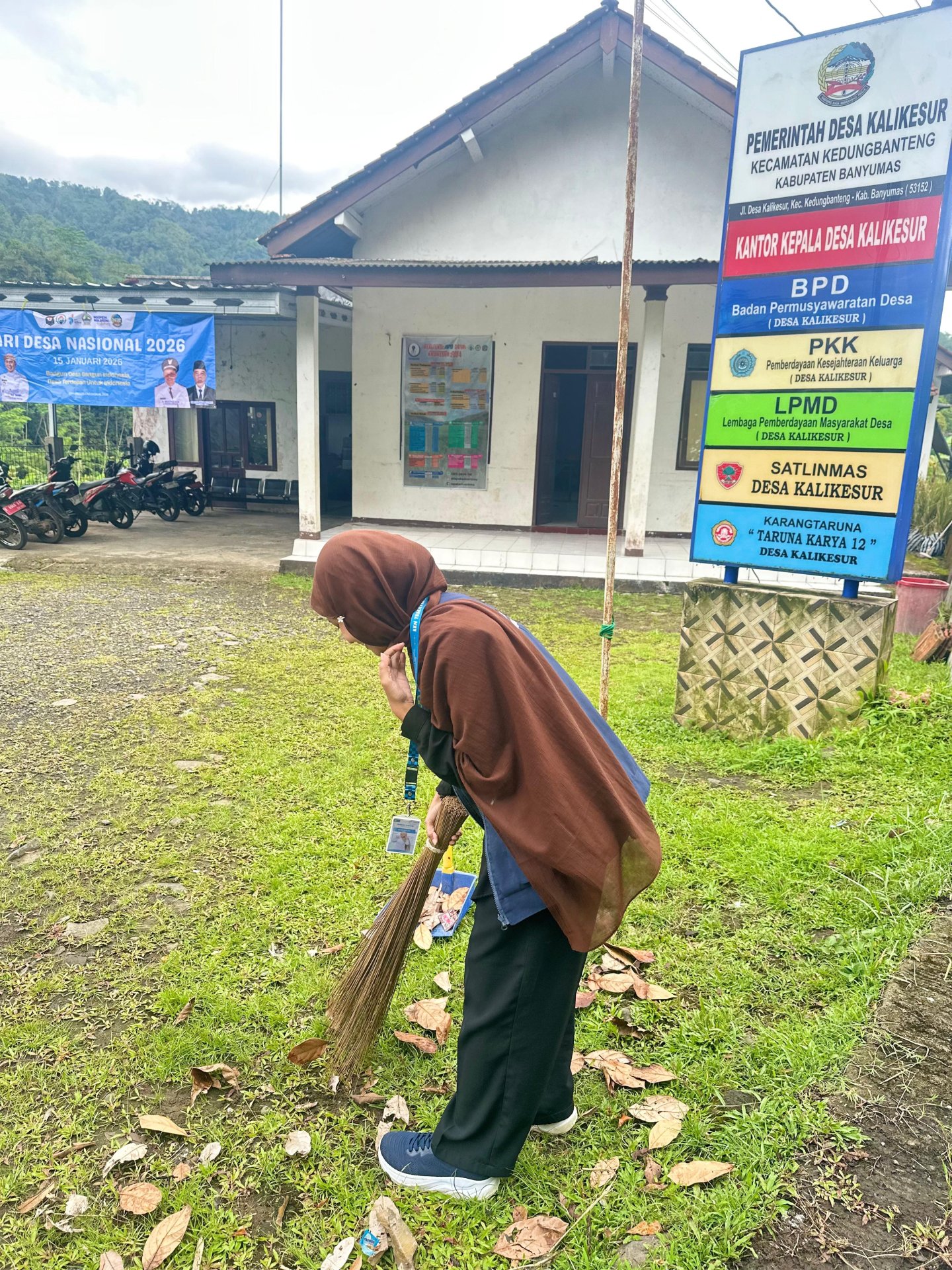 Kerja Bakti Dalam Rangka Memperingati Hari Desa