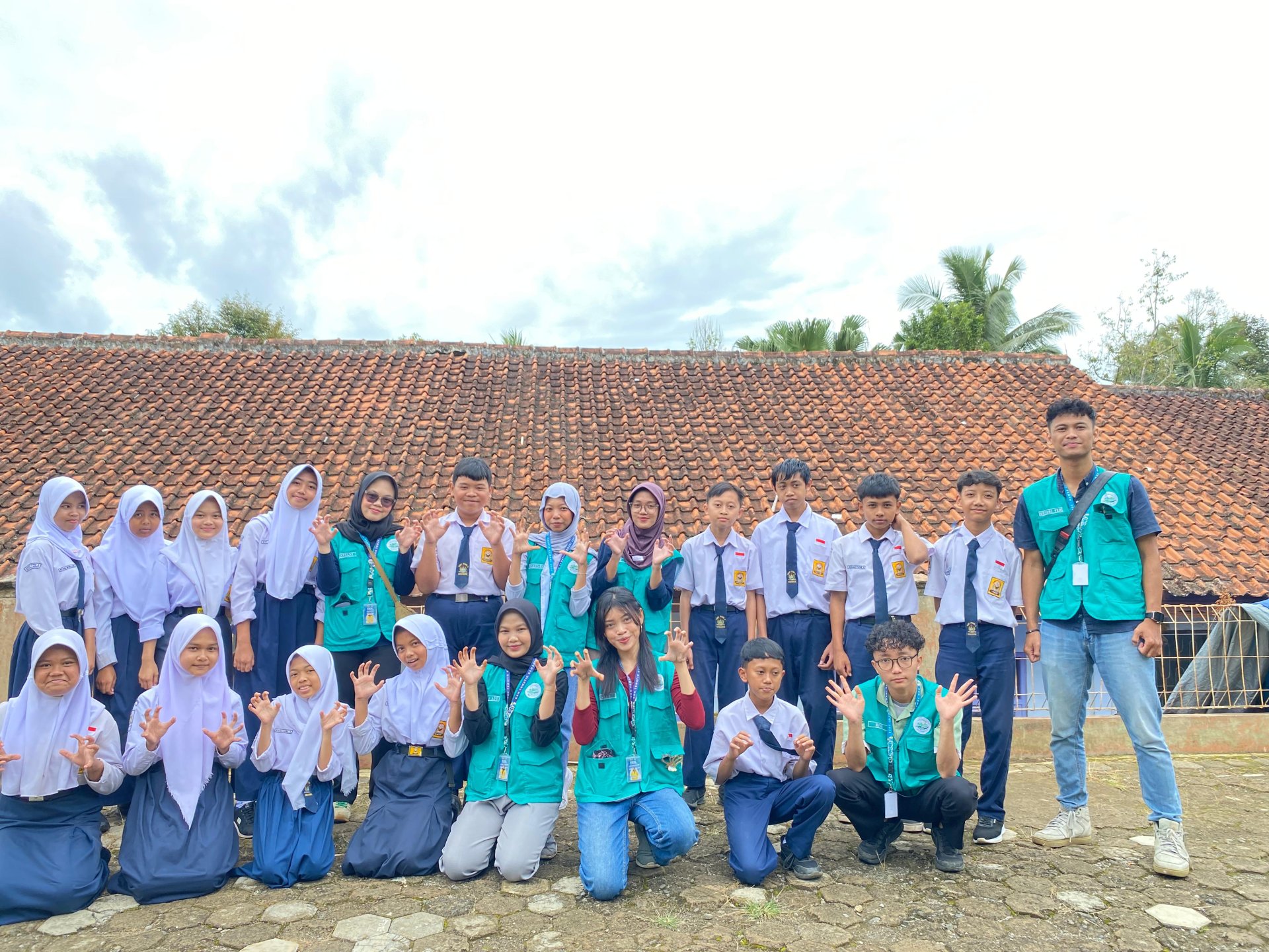 Hari Ke Sembilan Melakukan Progres KKN Desa Kemawi