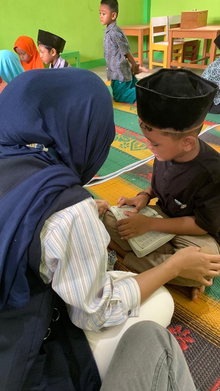 Pendampingan dan Pengajaran Ngaji TPQ di Masjid Baitul Huda
