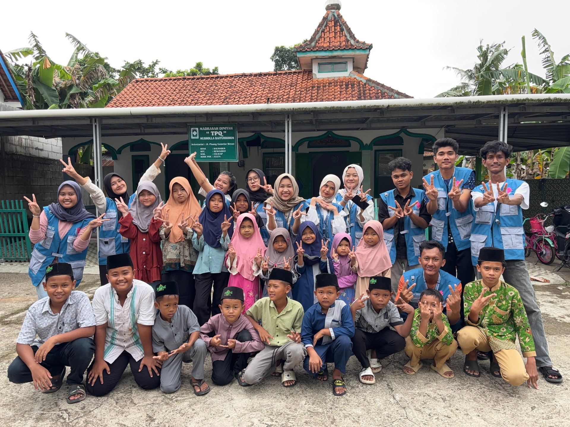 Day 9 : Melaksanakan Program Kerja Bidang Pendidikan, mengaji dan Dolanan Bareng bersama anak-anak di TPQ Baiturrahim