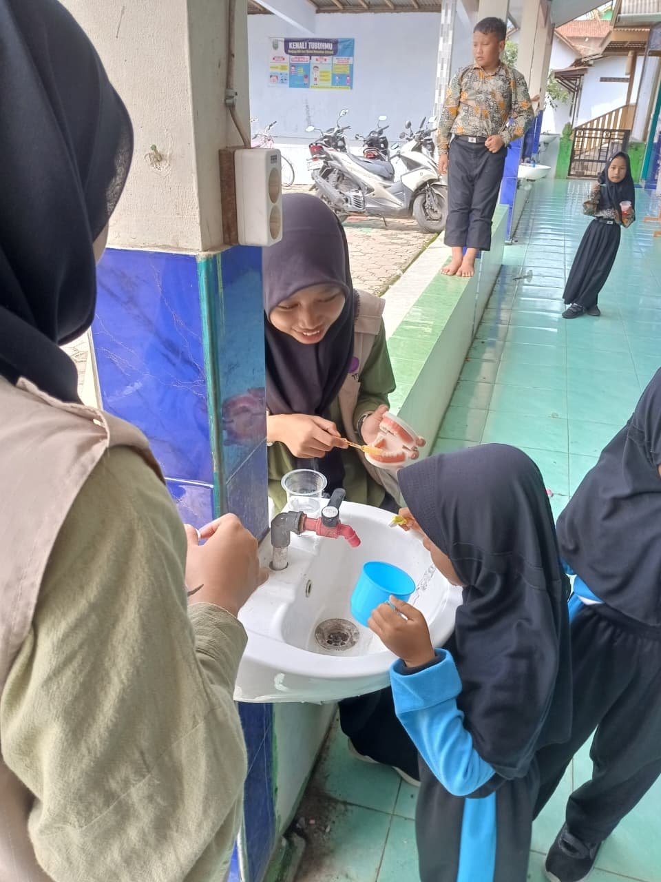 Hari ke-8: Sosialisasi PHBS