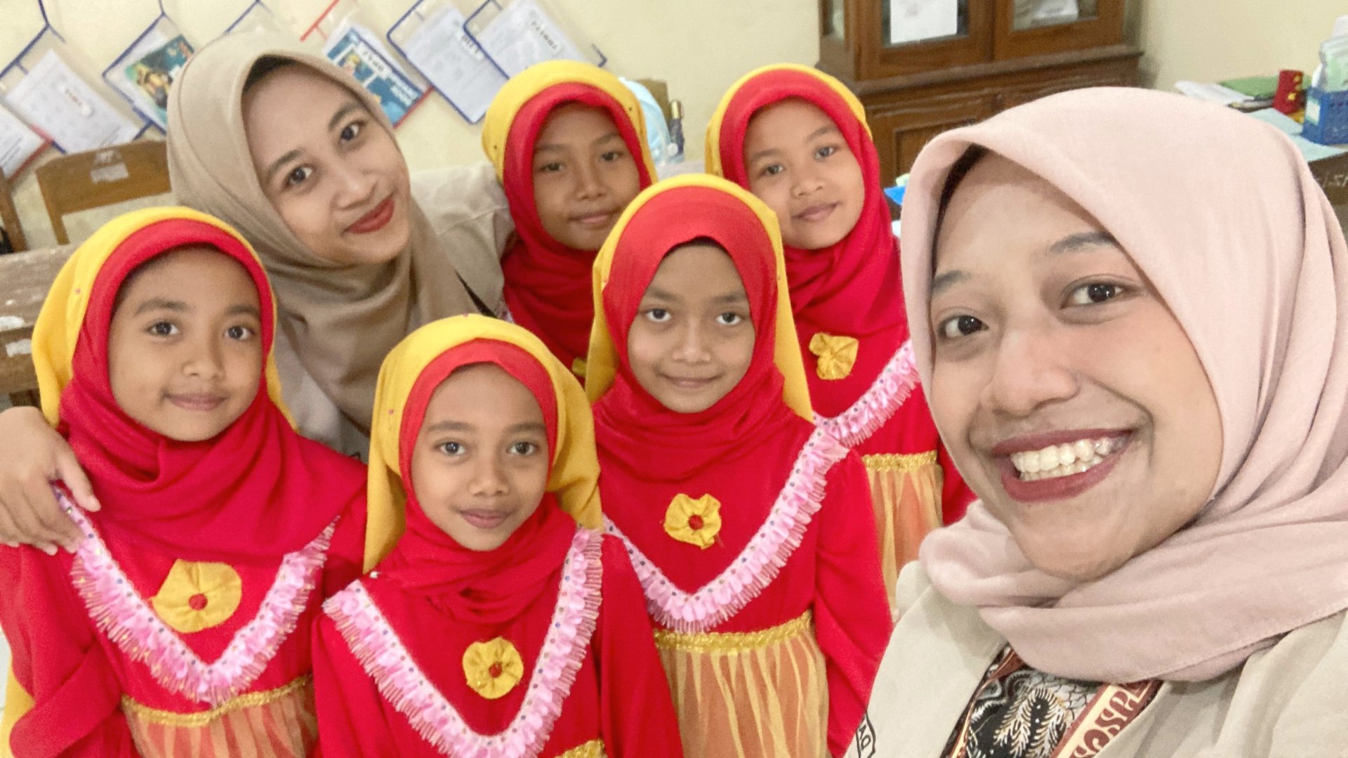 Peringatan Isra mi'raj Nabi Muhammad SAW di SDN 1 Klinting
