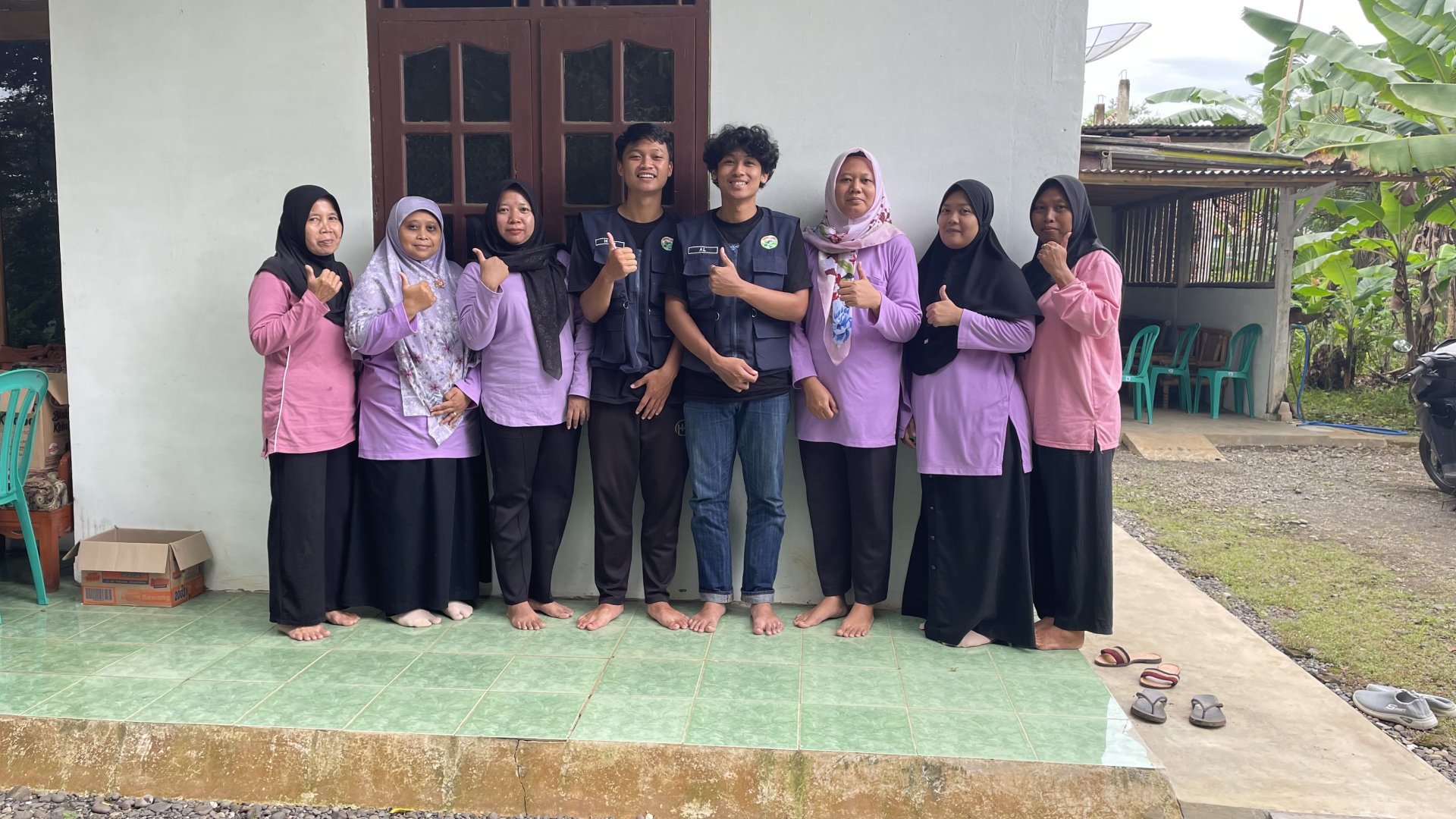 Membantu Kegiatan Posyandu Lansia Rw 4 Desa Somakaton