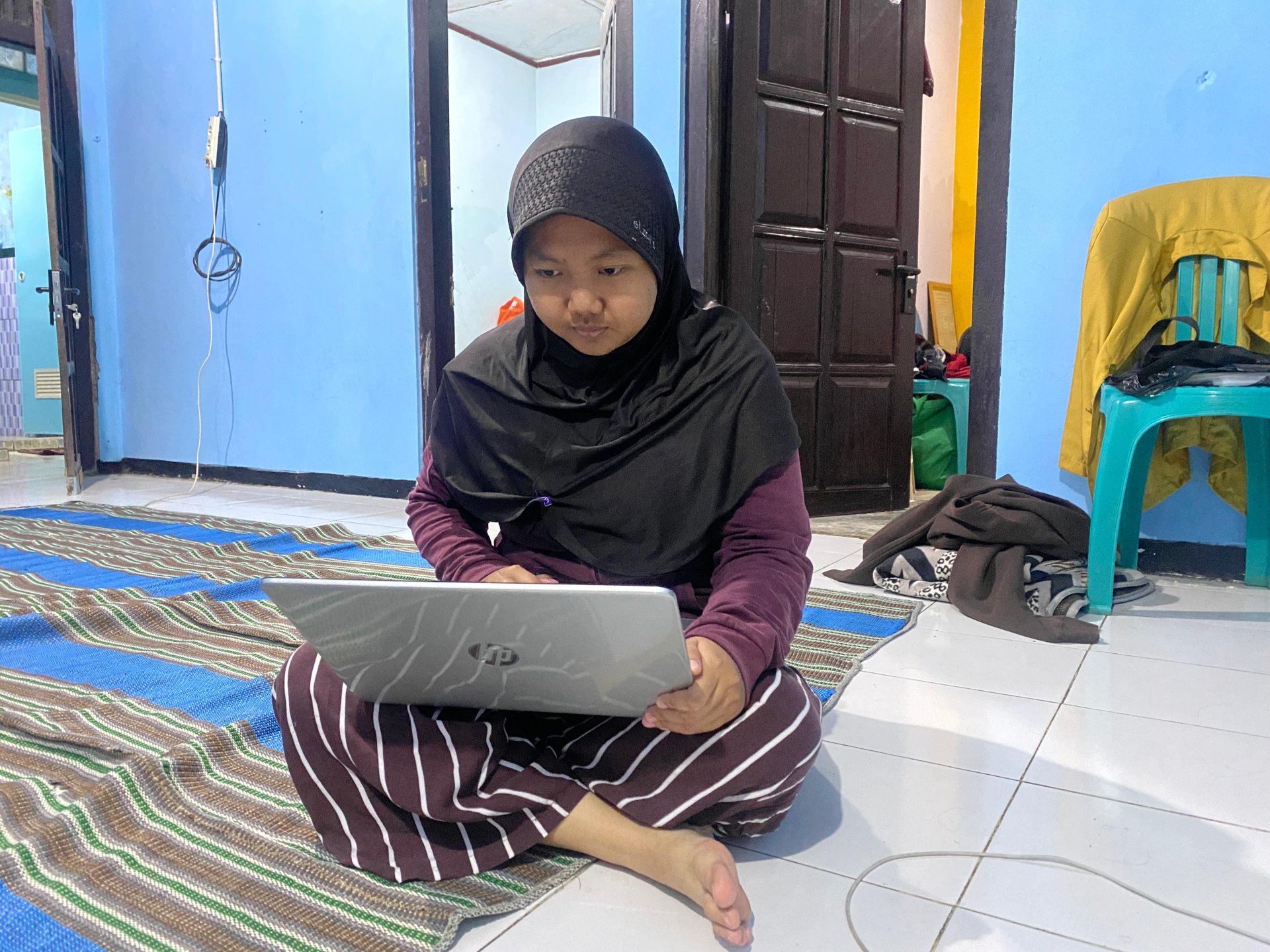 Mempersiapkan materi untuk sosialisasi