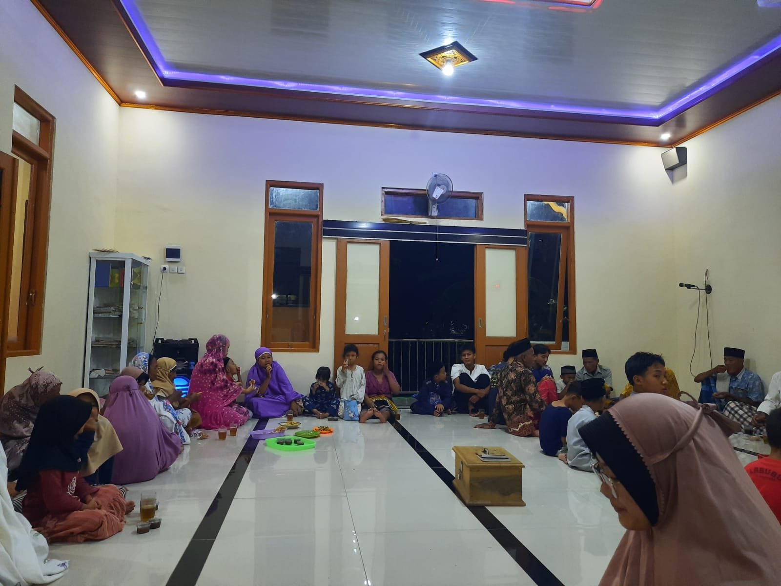 Yasinan dan Malam Birrul Walidain di Musholla Nurul Huda