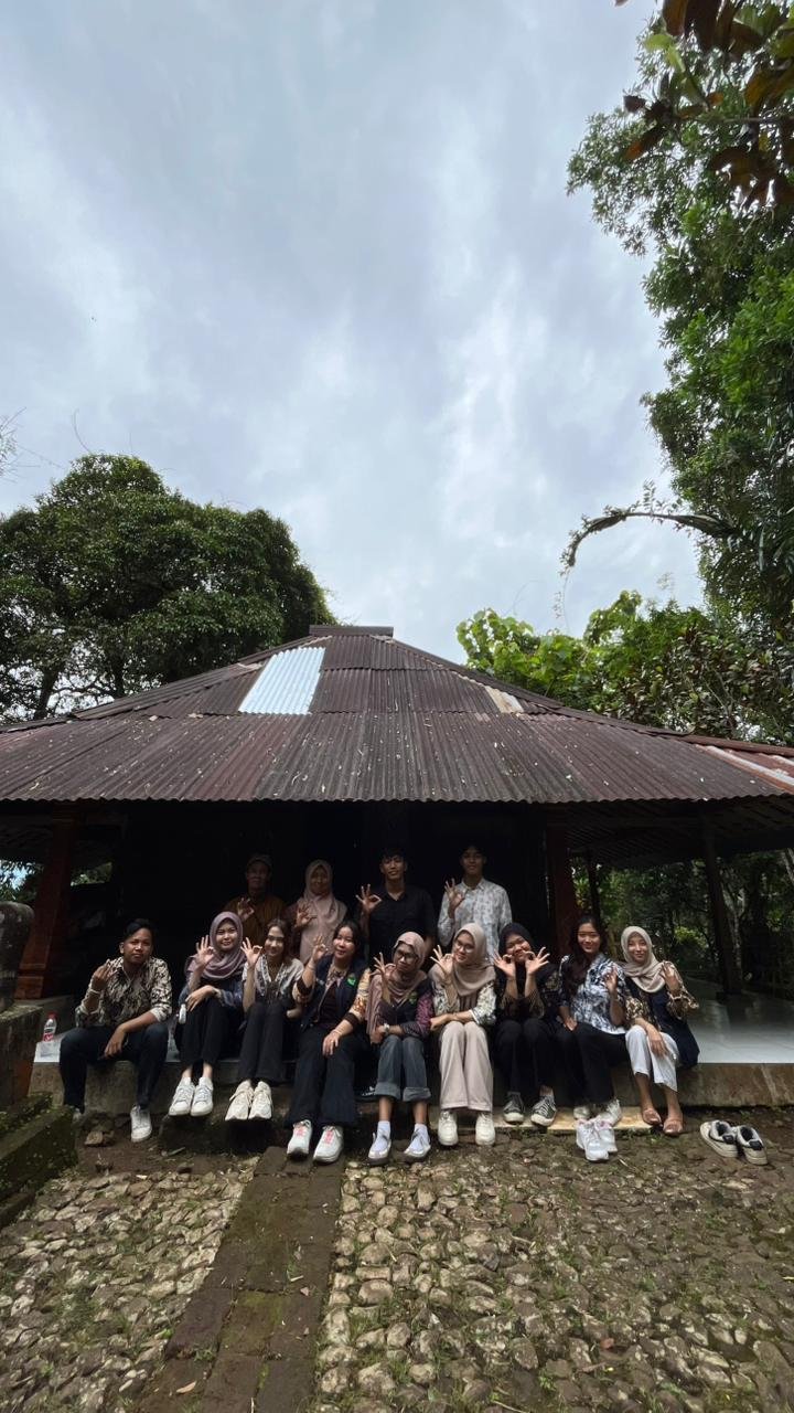 Kegiatan kkn hari kesembilan di desa brengkok