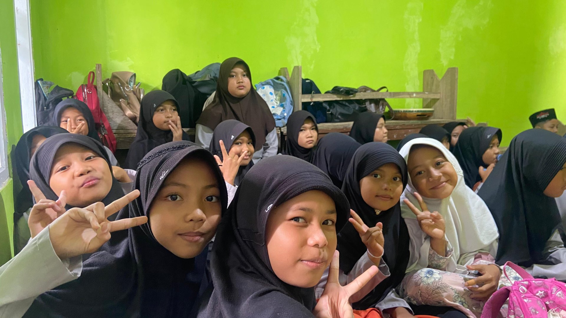 Kerja Bakti dan Sosialisasi Anti Bullying