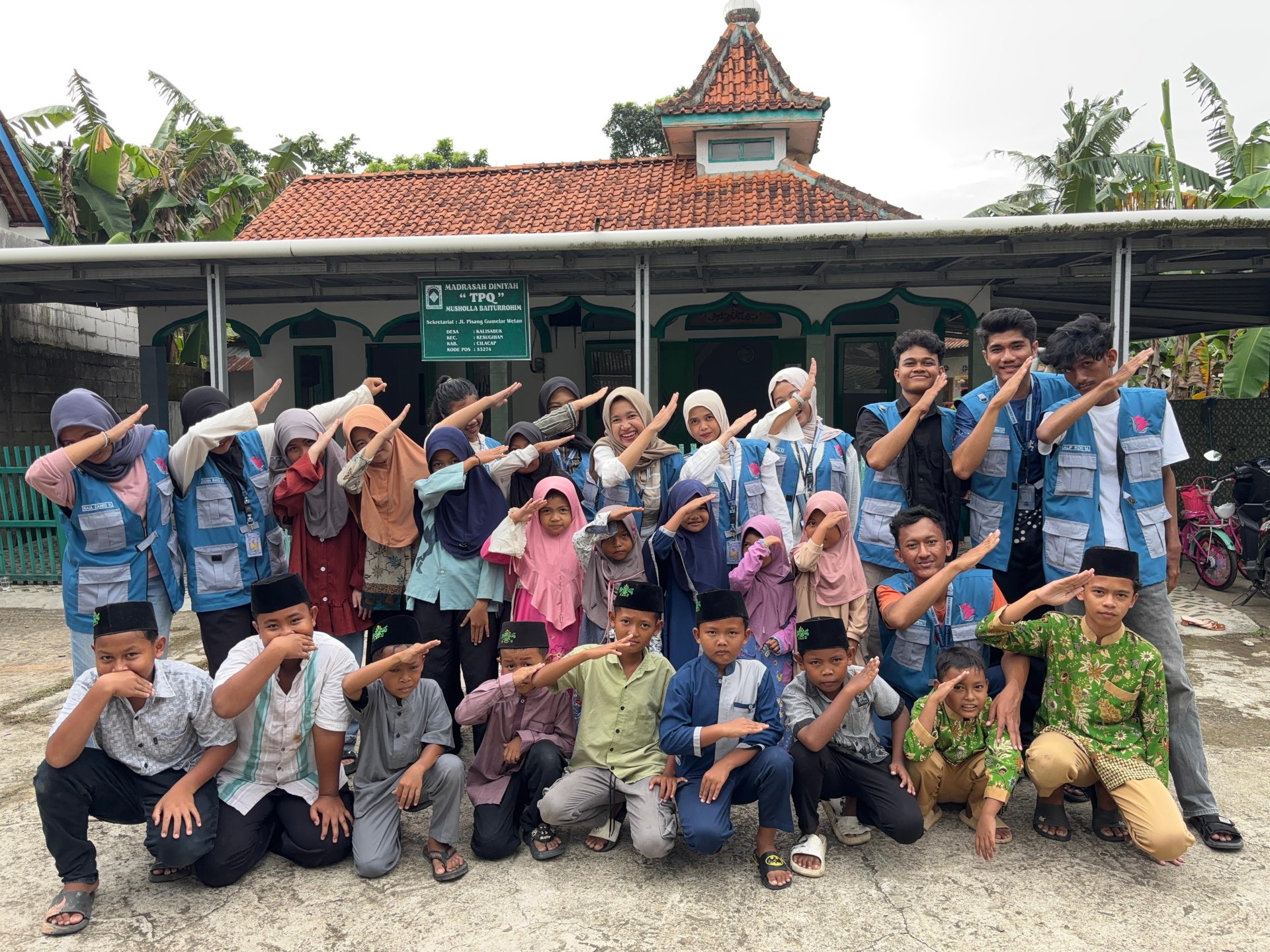 Day 9 - Sosialisasi Digitalisasi Usaha dan Legalitas Usaha UMKM, Pendampingan TPQ dan Dolanan Bareng, Partisipasi Rajaban