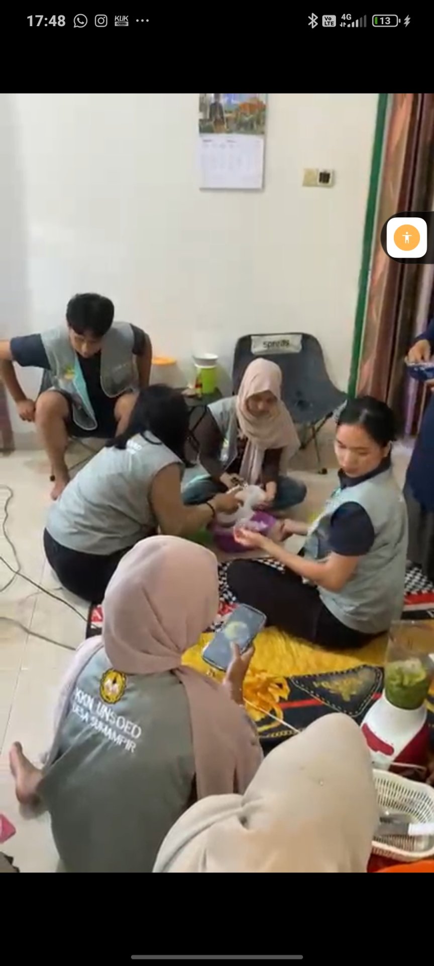 Melakukan sowan ke Ibu Khol di RT 4/ RW 2 Desa Sumampir