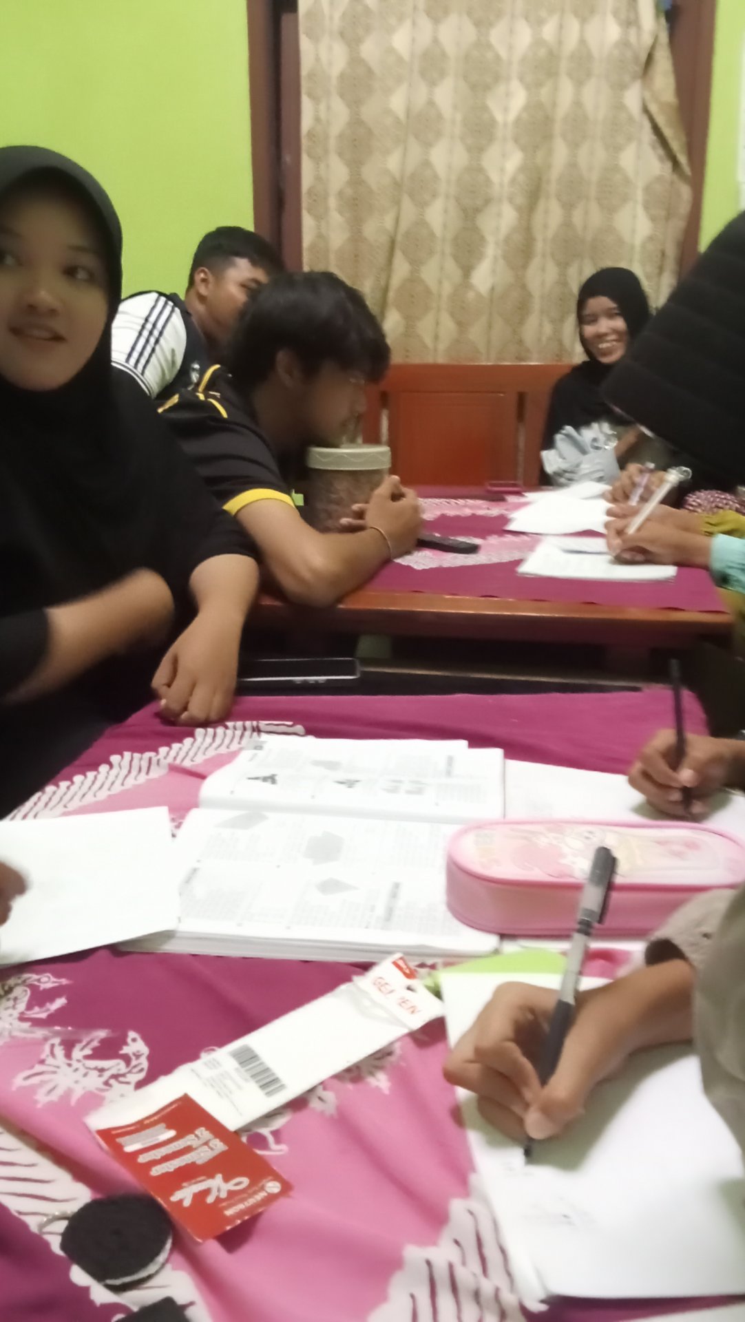 DAY 10 KKN DESA PLANA - BIMBINGAN BELAJAR BERSAMA SISWA SD KELAS 4&6