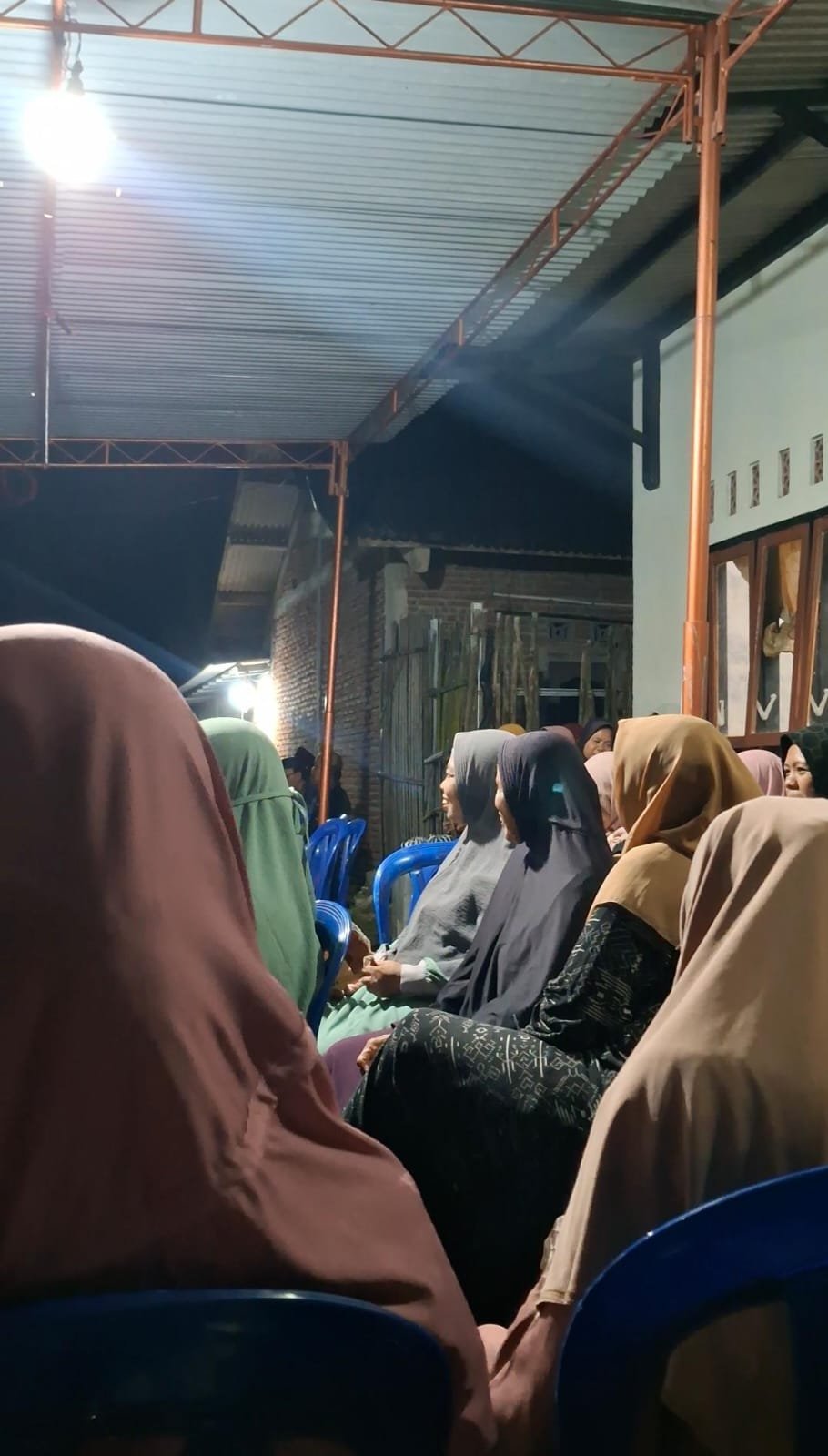 Menghadiri Peringatan Isra miraj