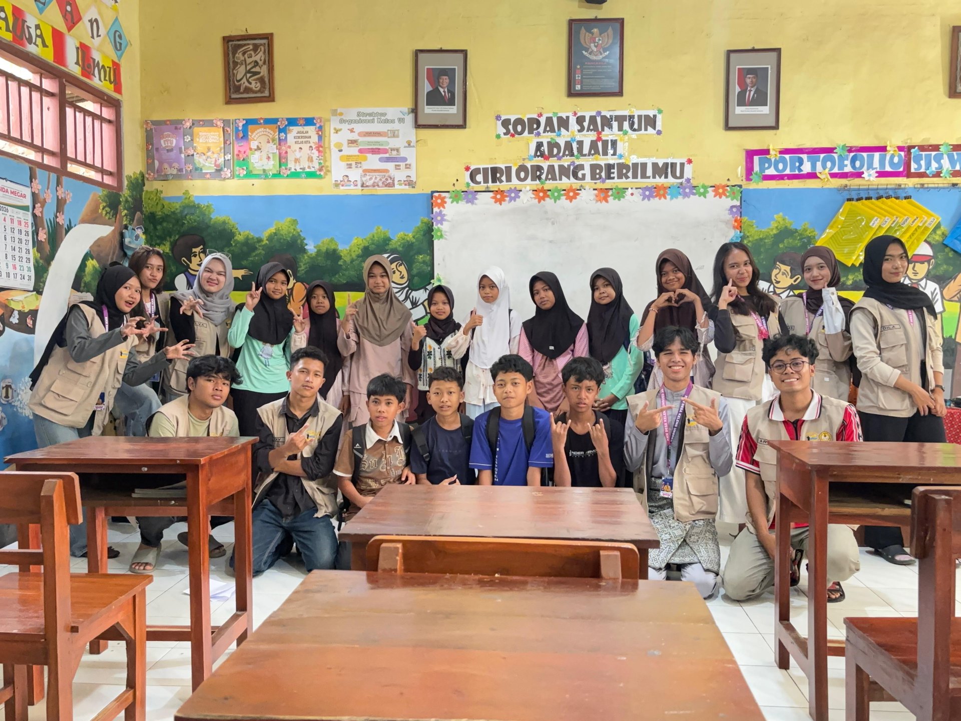 Pendampingan Belajar Bahasa Indonesia untuk Siswa Kelas VI SD Negeri 1 Keleng