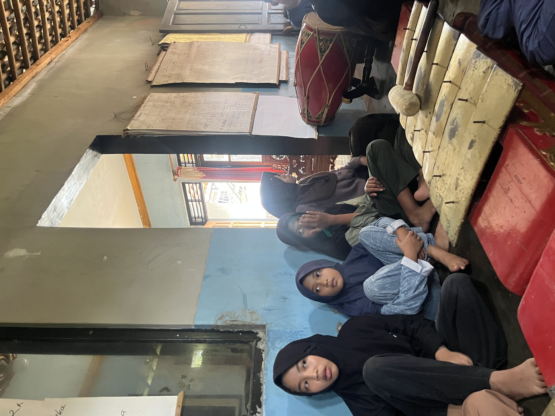 Mendampingi Latihan Karawitan SDN 1