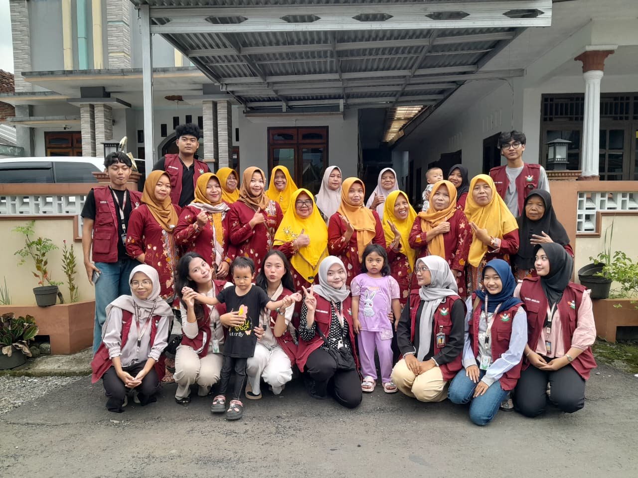 Mengikuti acara dawis Dewi Sinta RT 2 RW 2 Desa Bodaskarangjati