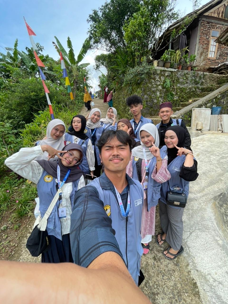 Senam Sehat Lancar dan Pengajian