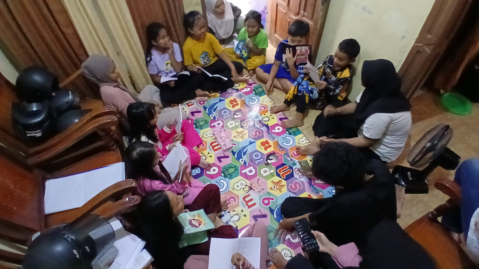 Kelas Cerdas Bersama (Kelas Tambahan anak Kelas 4,5 dan 6 SDN 2 Karangbawang)