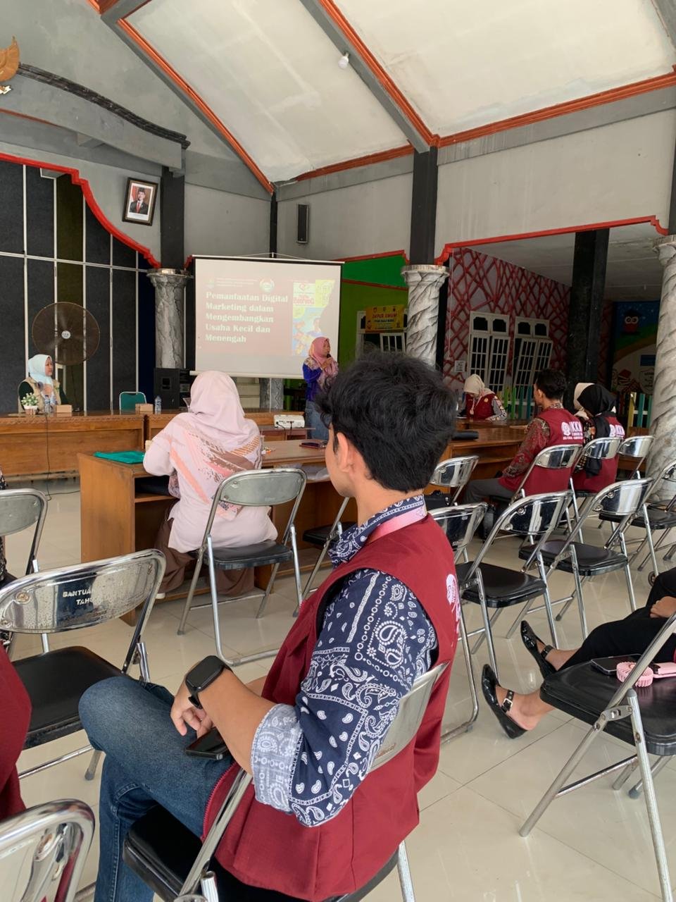 SOSIALISASI DIGITALISASI UMKM