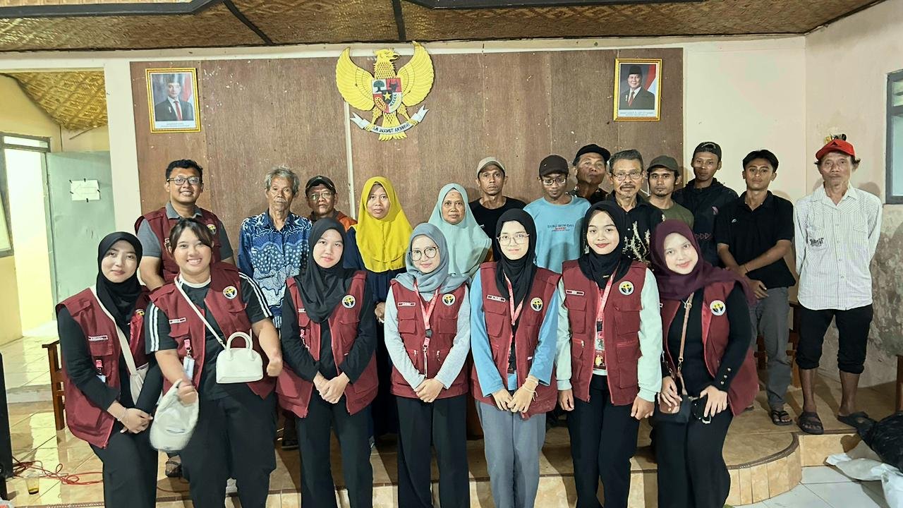 Day 11-Sosialisasi dan praktik pembuatan Silase