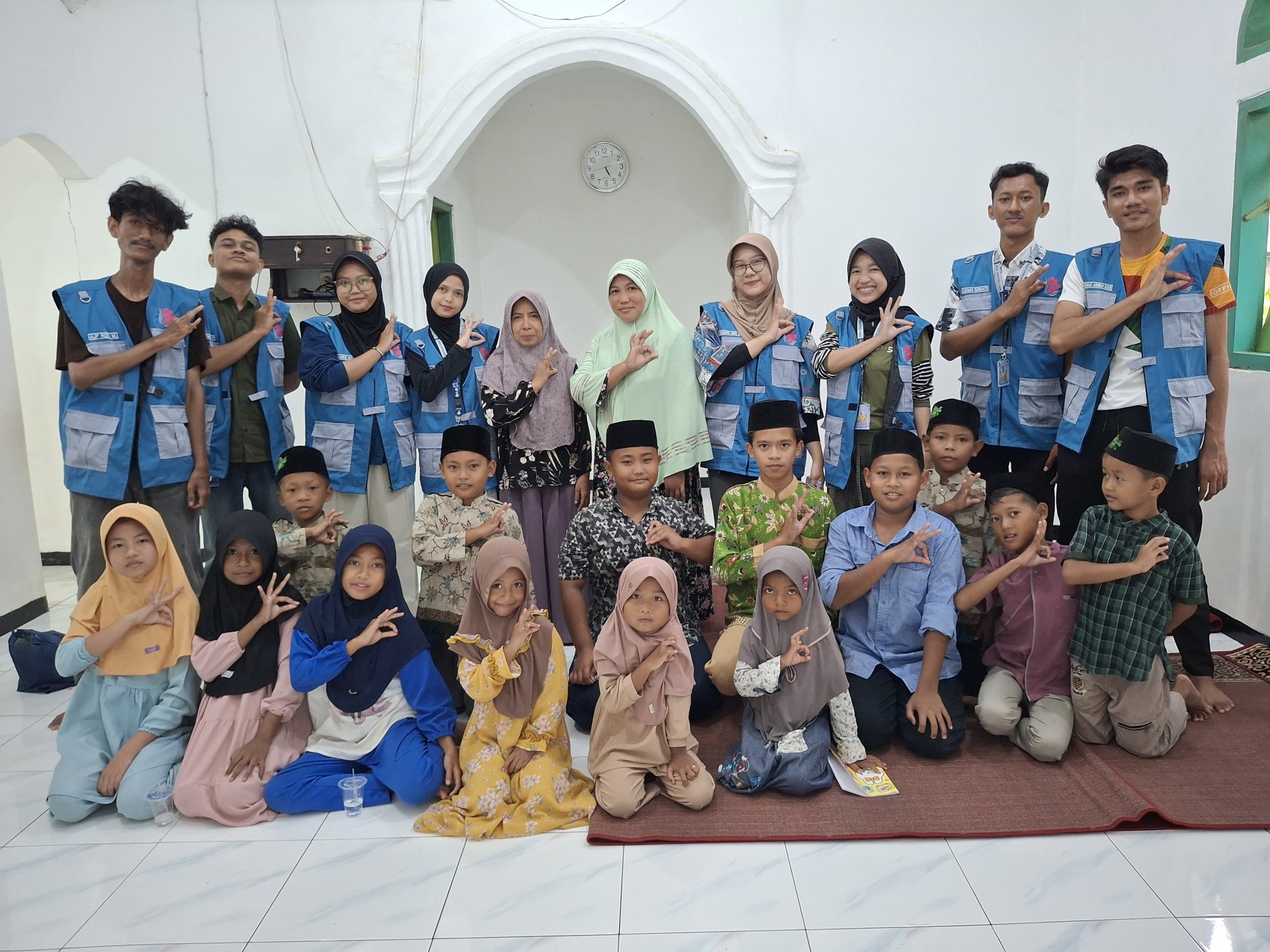 DAY 11 : Sinau Bareng dan Pojok Membaca