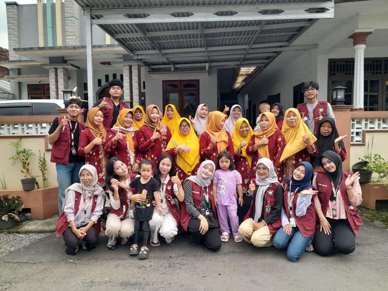 Mengikuti acara dawis Dewi Sinta RT 2 RW 2 Desa Bodaskarangjati