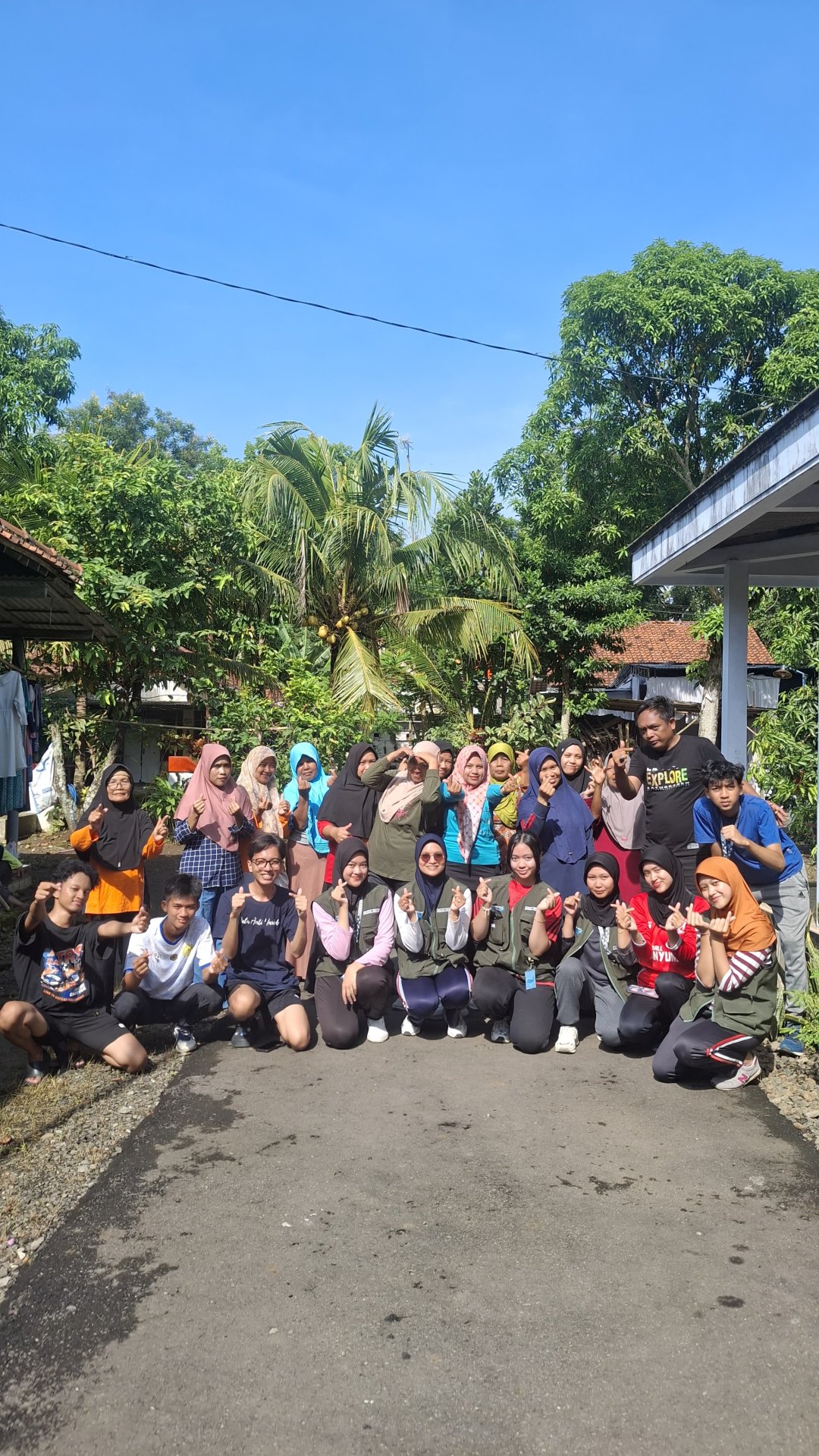 Senam bersama warga Banjareja