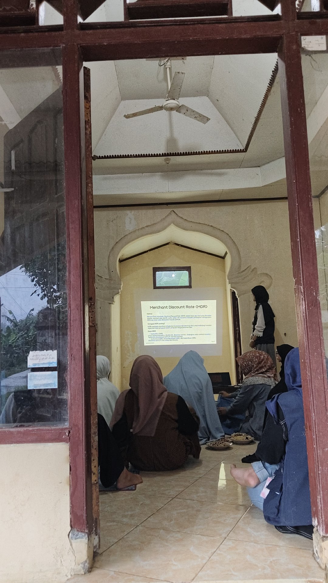 Sosialisasi pembuatan qris