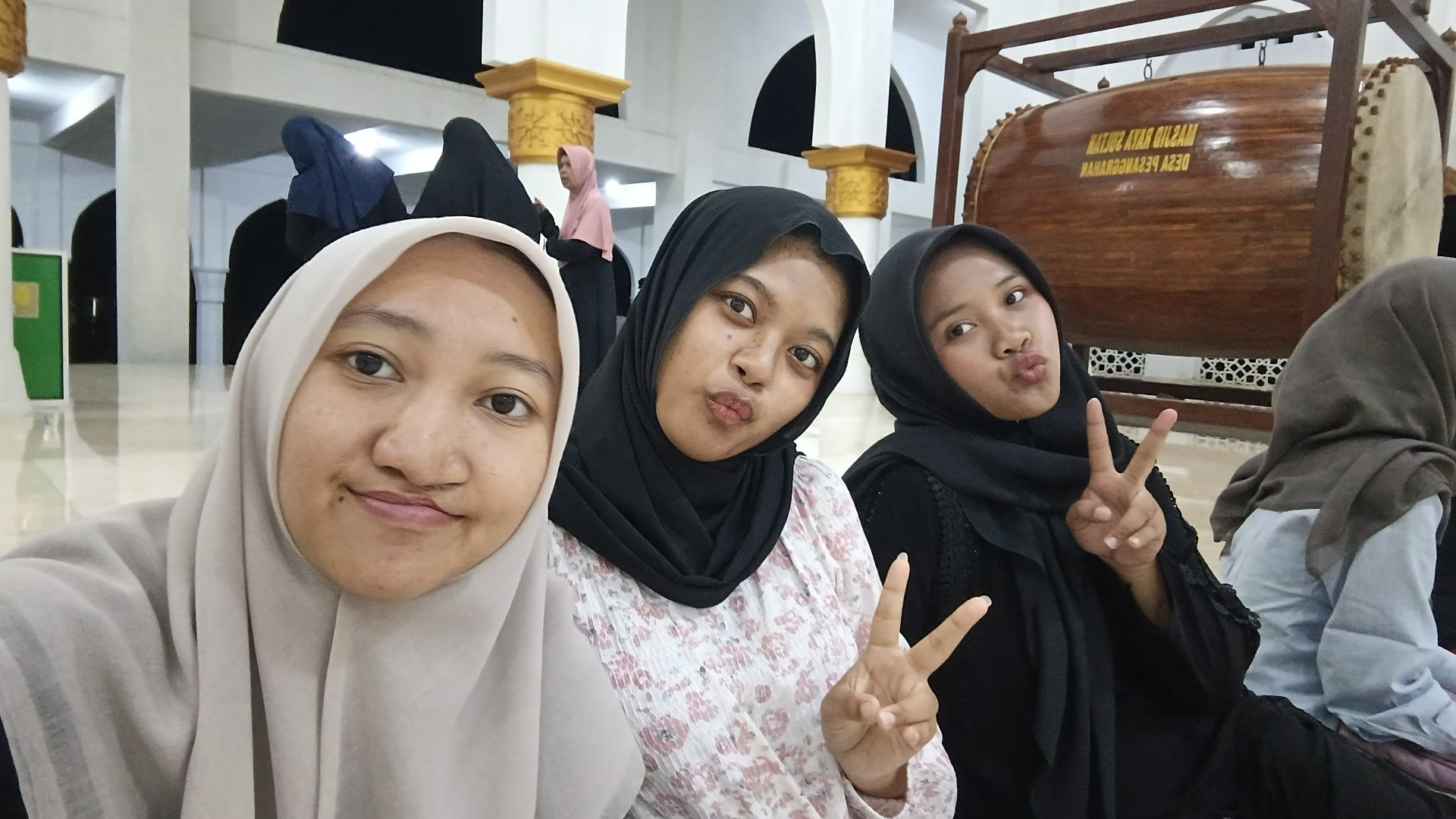 Kegiatan Hari Ke-11 | Mengikuti Pengajian dalam Rangka Memperingati Isra Mi'raj di Masjid Sulthan