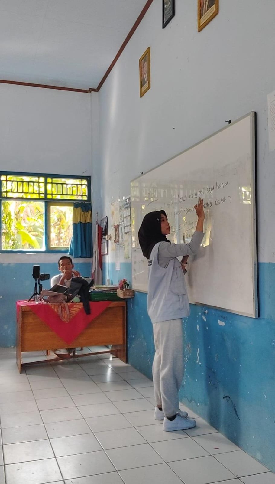 Senam dan Melakukan KBM bersama murid SDN Bendungan