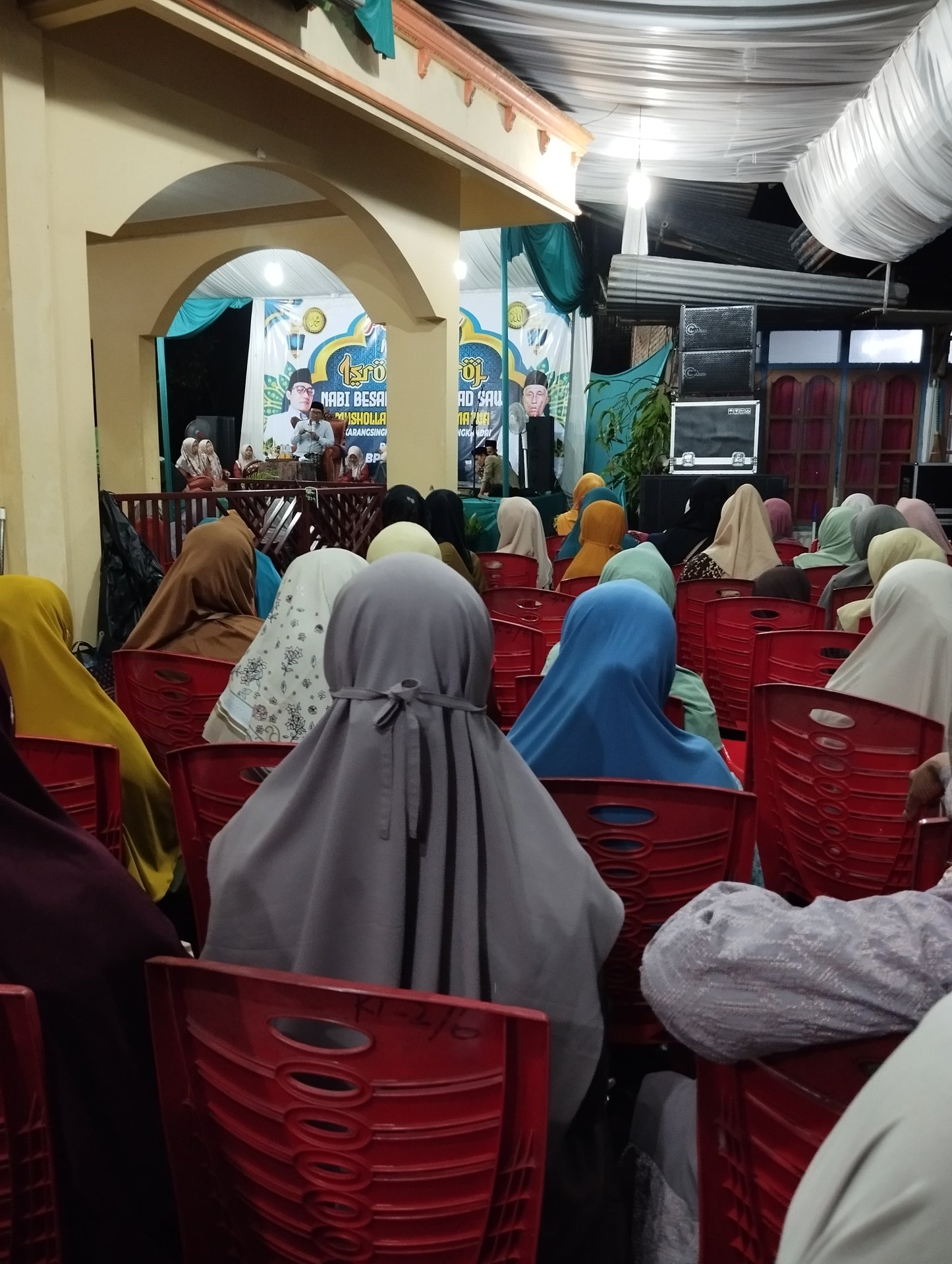 Mengikuti Acara Peringatan Isra Mi'raj Dusun Sawahbera