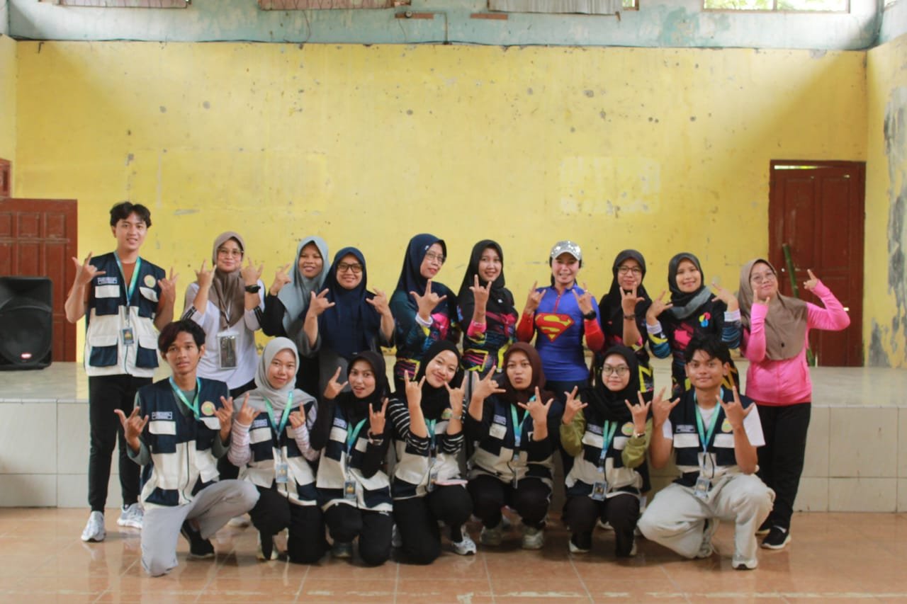 Senam Bersama dan sosialisasi pupuk kompos bersama ibu ibu PKK