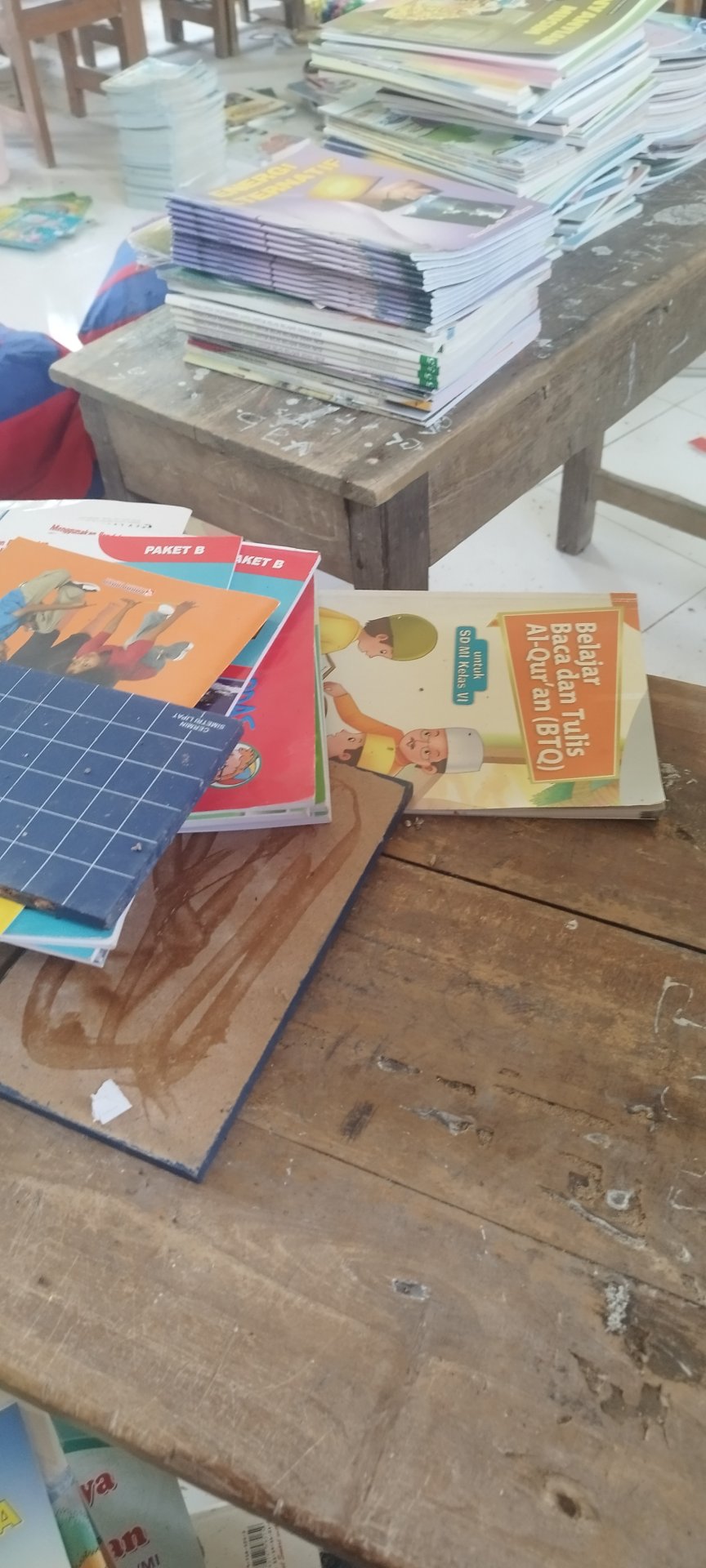 Membersihkan Perpustakaan