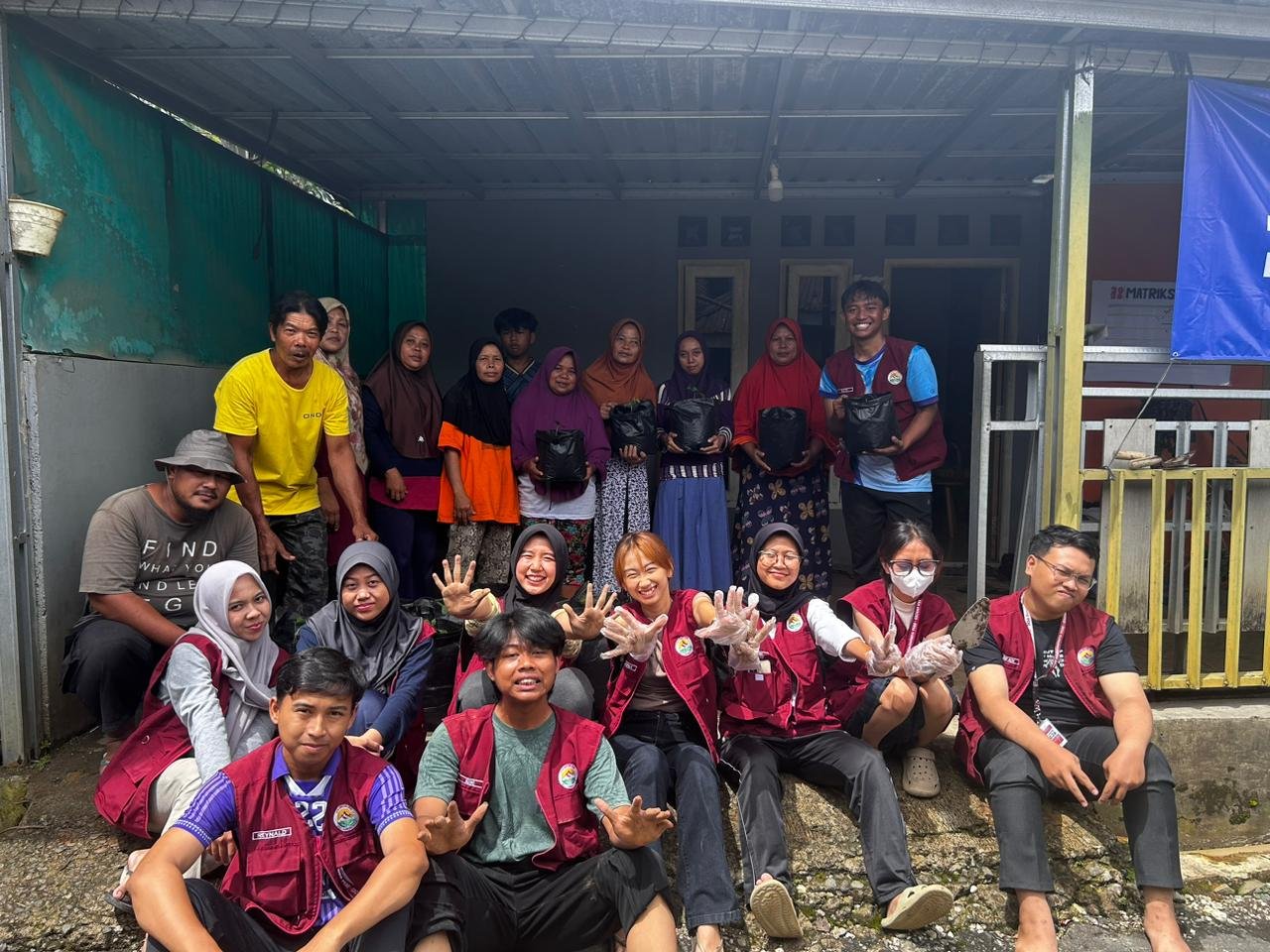 Kegiatan sosialisasi dan intensifikasi pekarangan