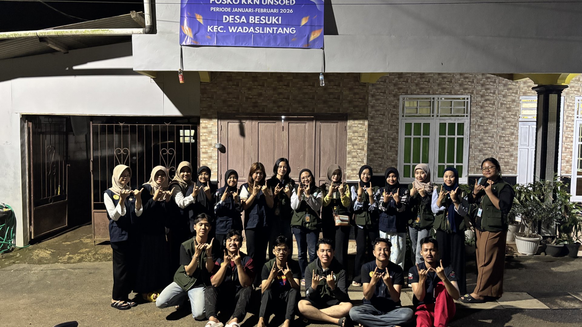 Studi Komparasi dan Sharing Session Program Kerja dengan Tim KKN Desa Besuki