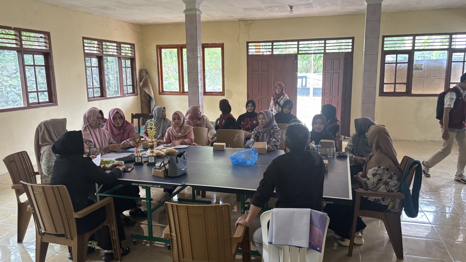 Sosialisasi Lingkungan, Pelatihan Public Speaking, dan Partisipasi Kegiatan Keagamaan