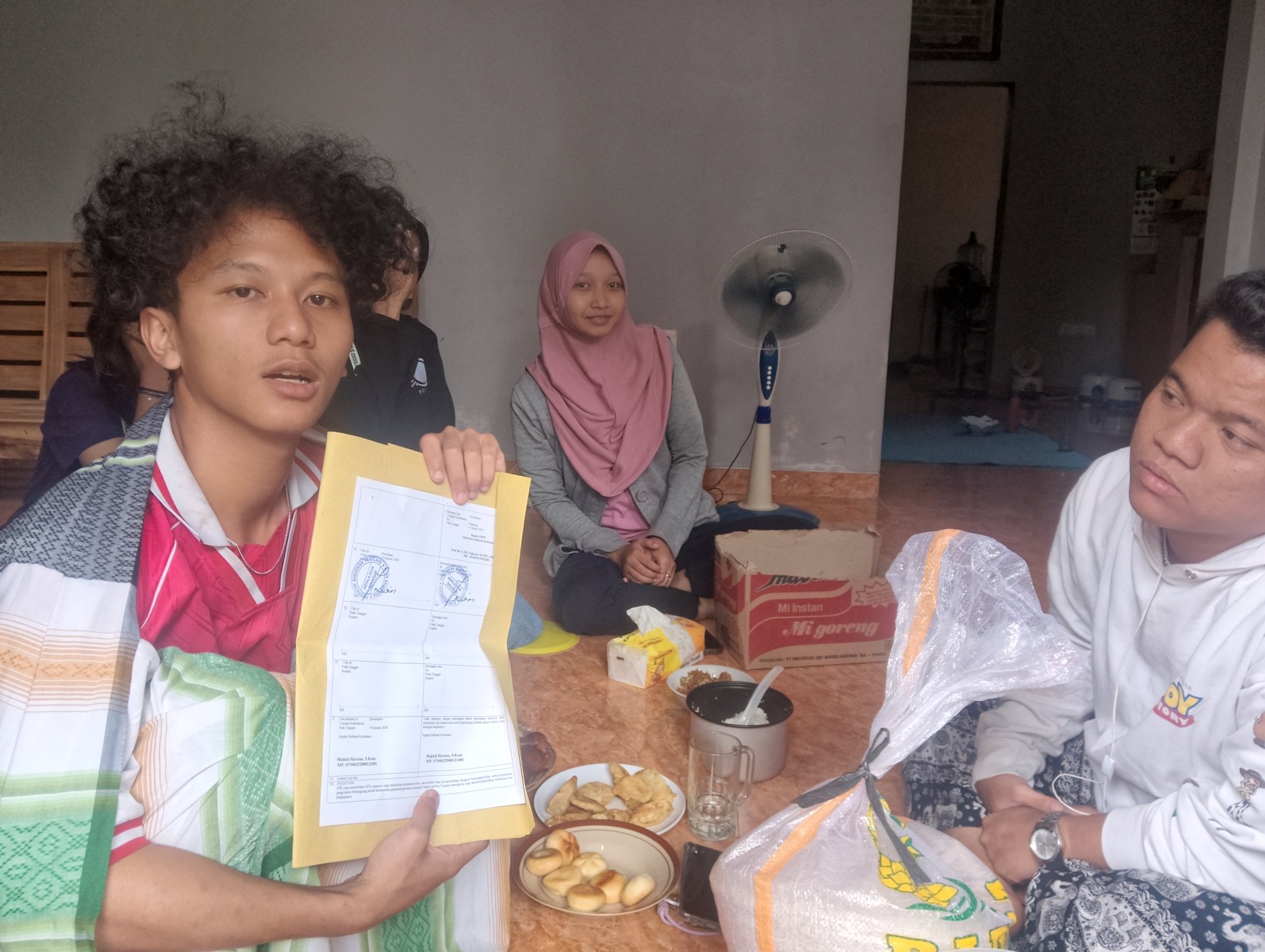 Kunjungan ke Posko Kalisaleh