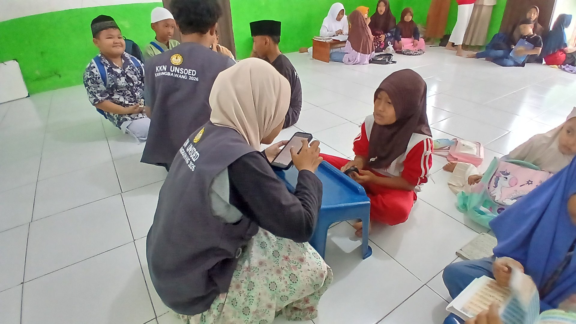 Pengajaran Al-Qur’an dan Iqra di TPQ