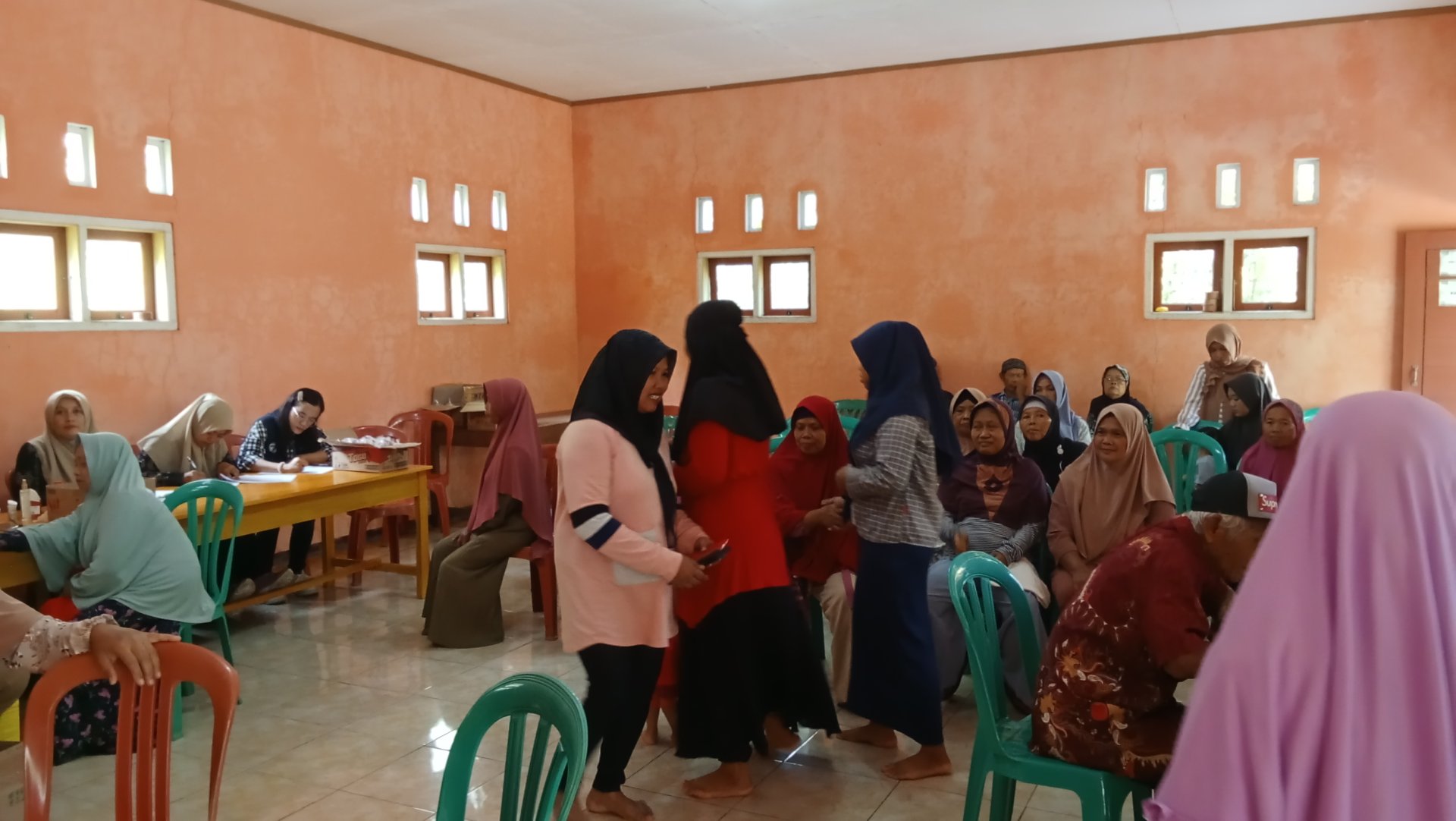 DAY 13 KKN - PENDAMPINGAN POSYANDU LANSIA DESA PLANA