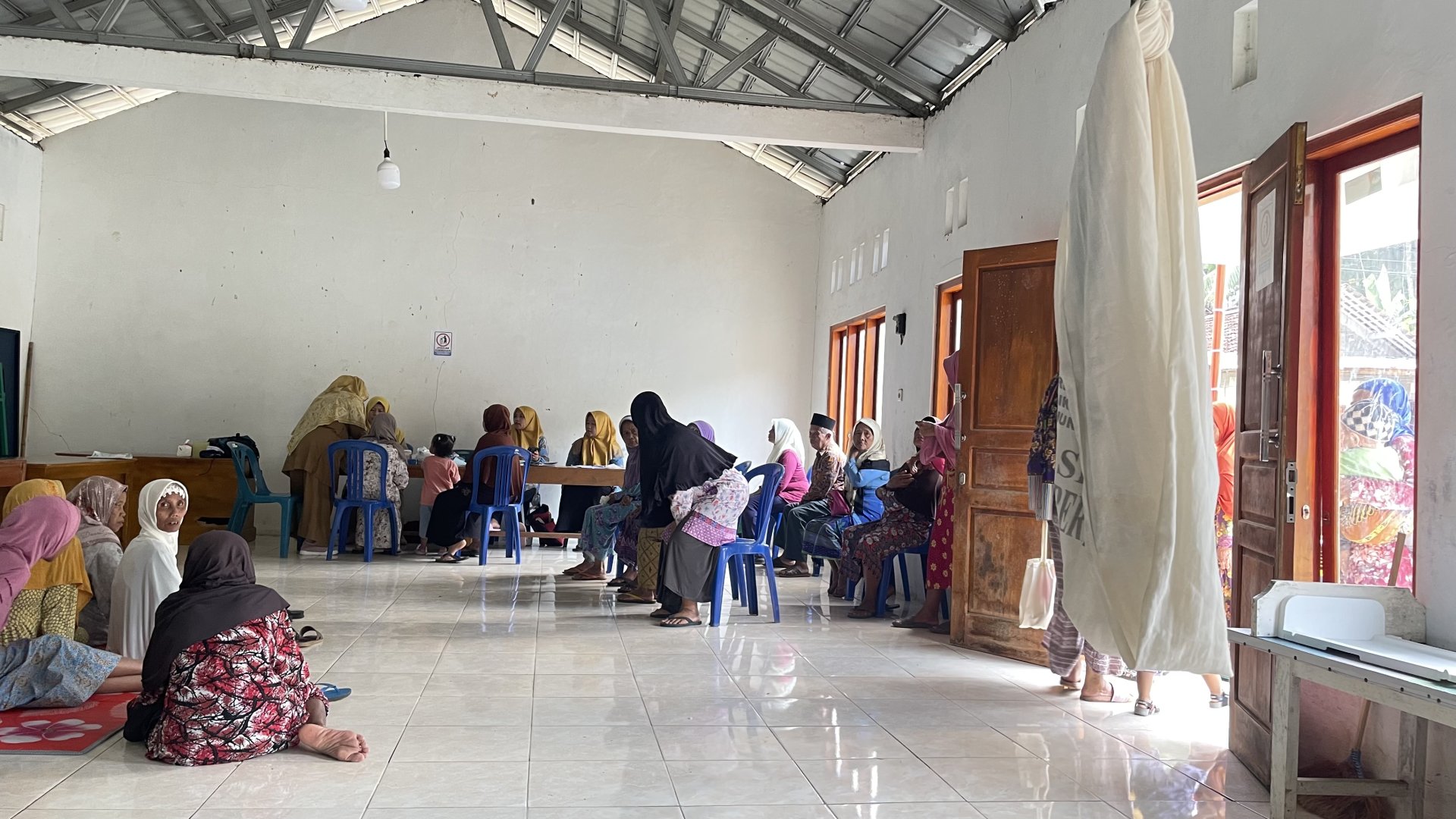 Posyandu Balita dan Lansia di Dusun Kemutug