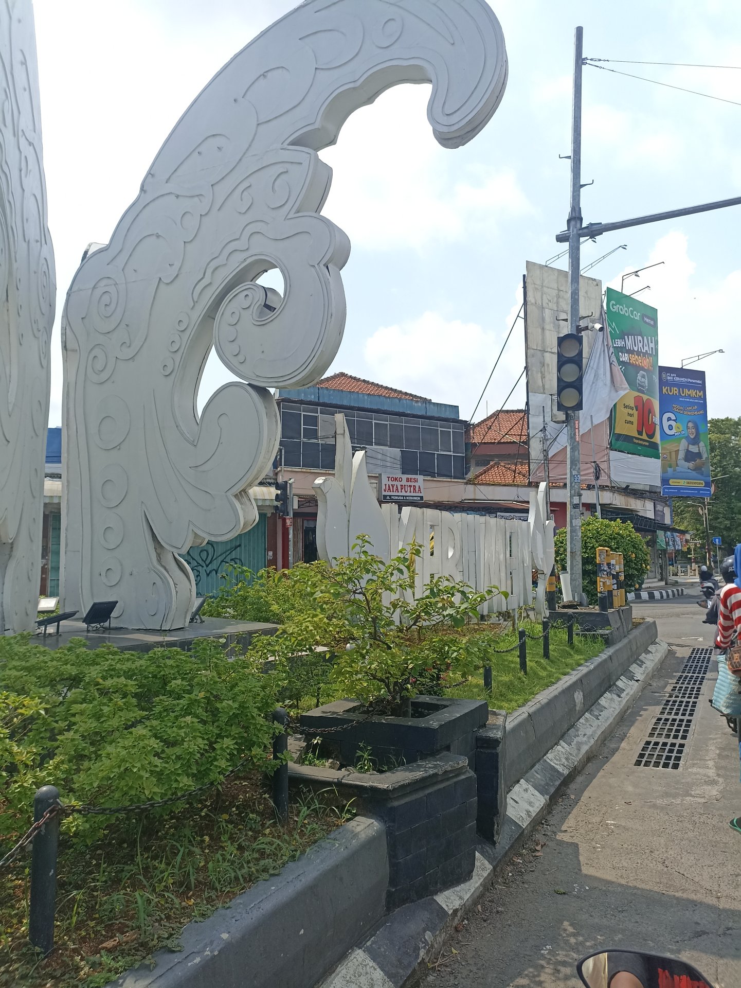 KKN HARI KETIGABELAS